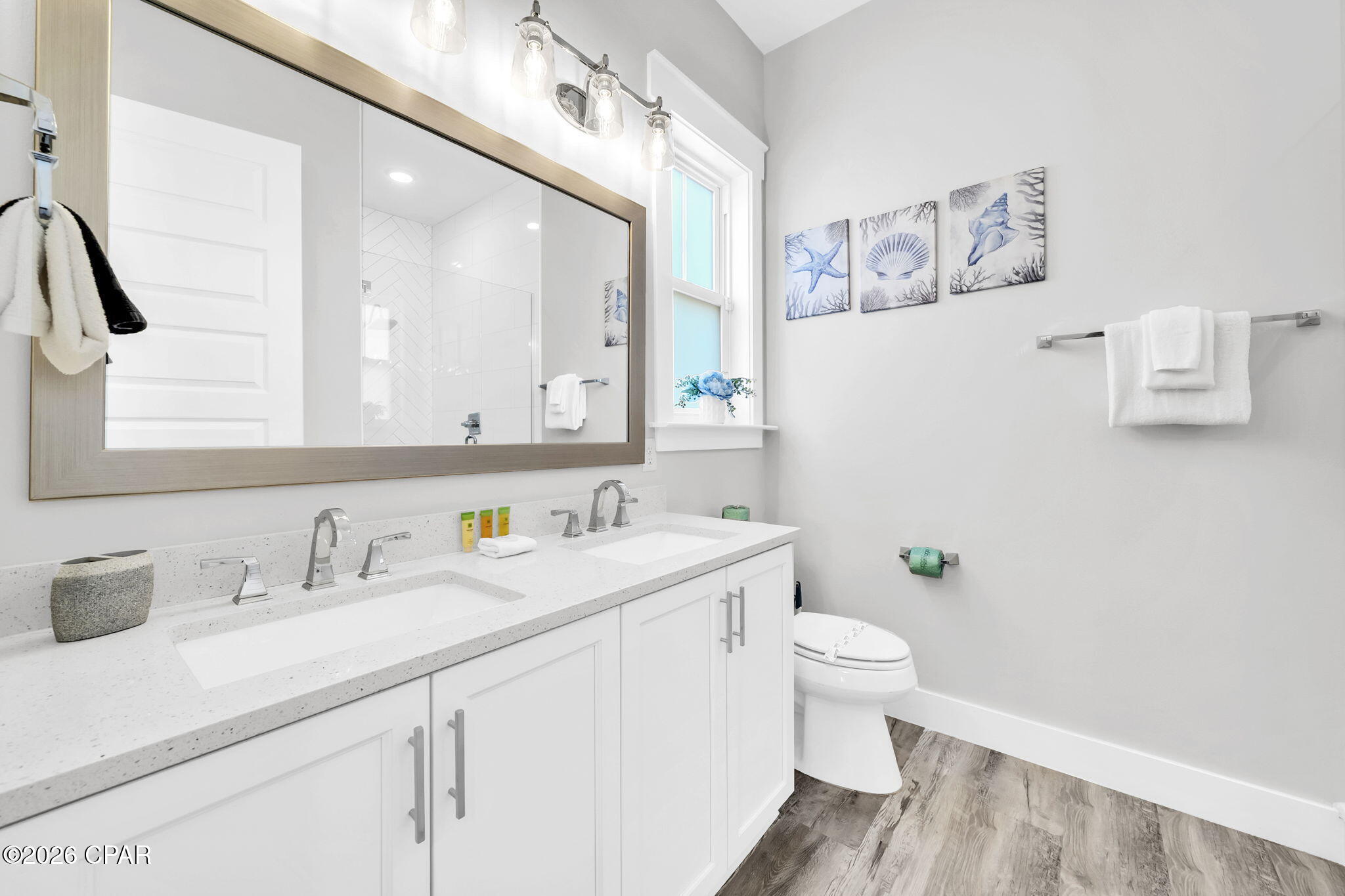 Image 34 For 19912 Front Beach Road