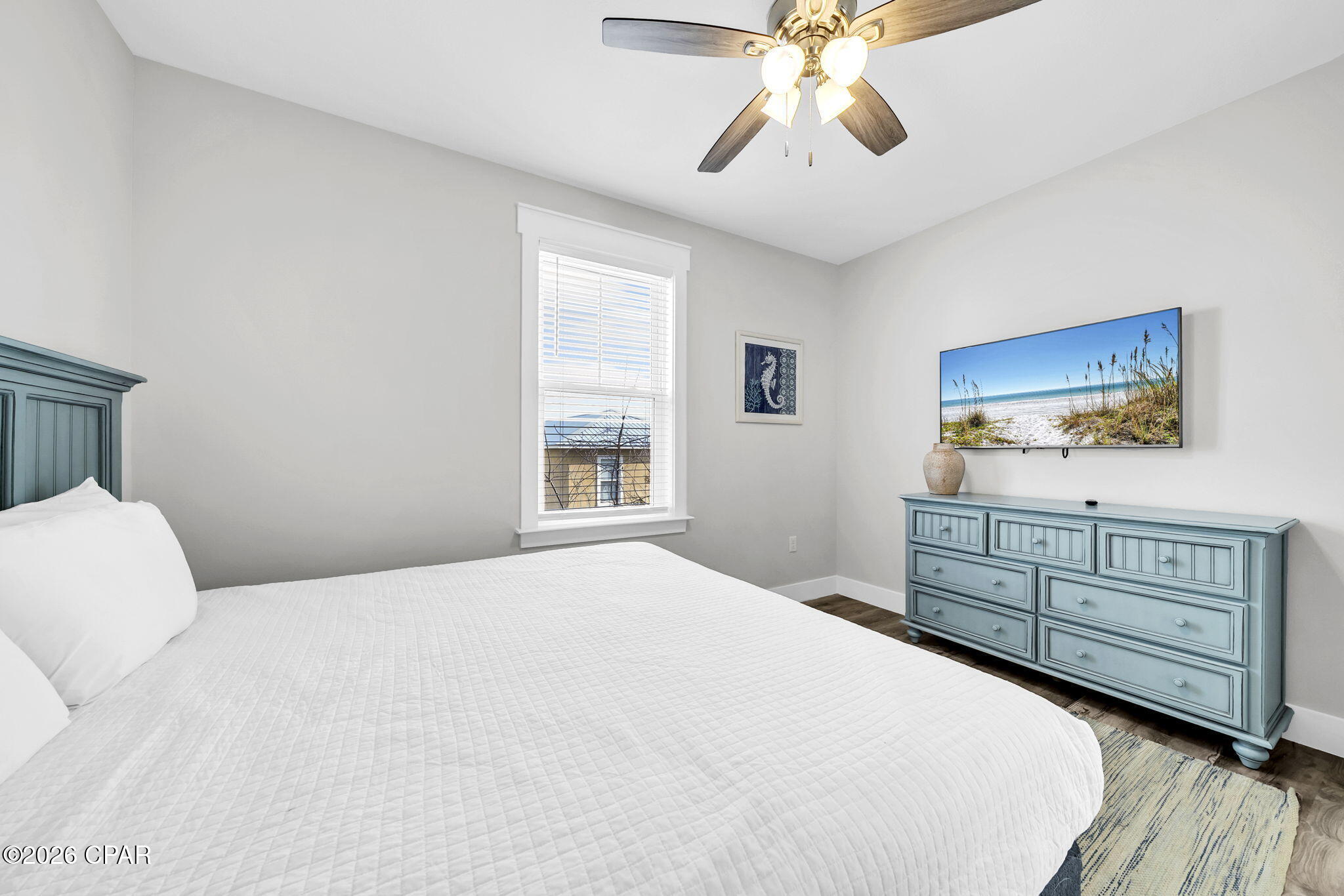 Image 40 For 19912 Front Beach Road