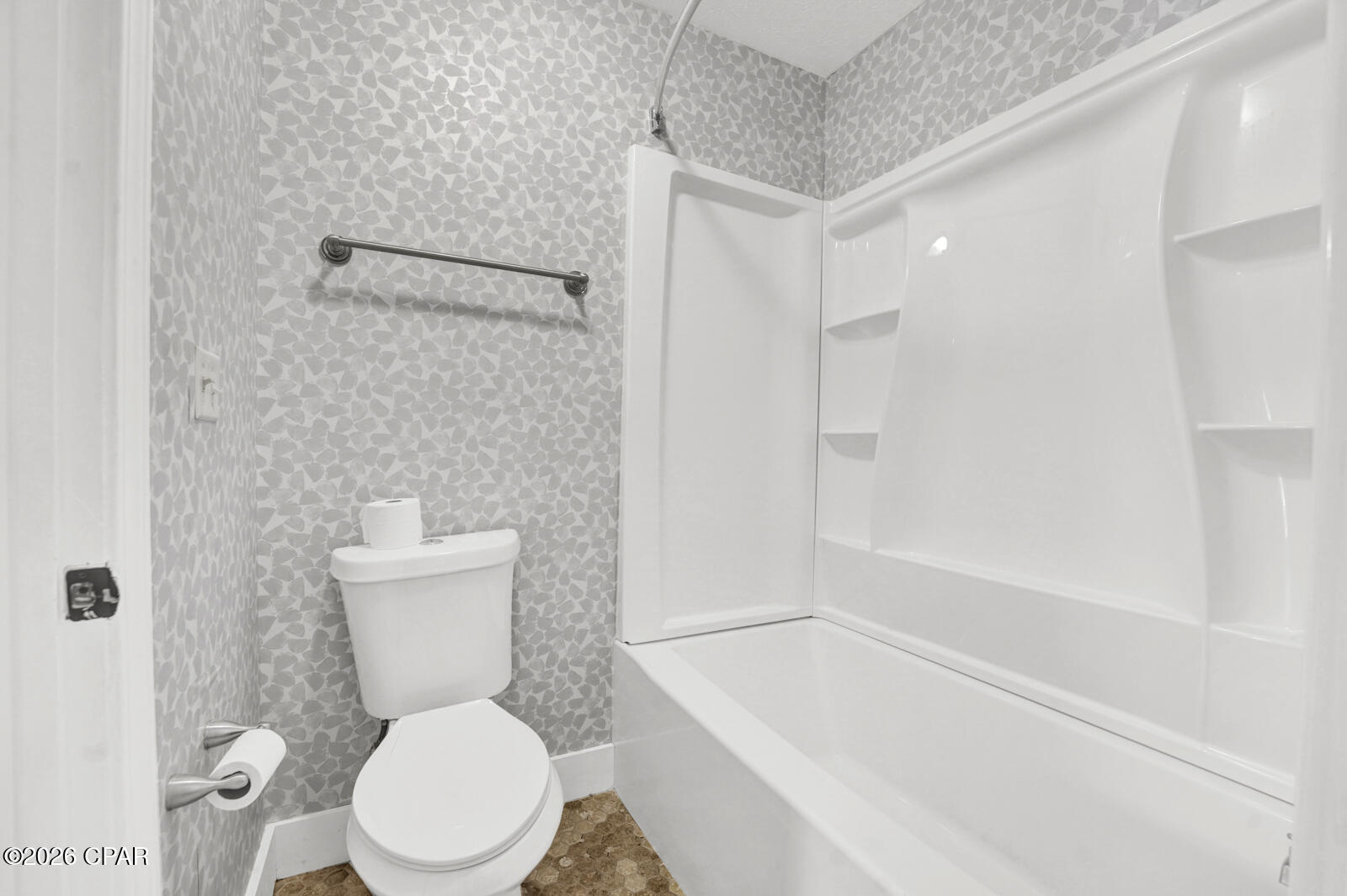 Image 8 For 5014 Hickory Street