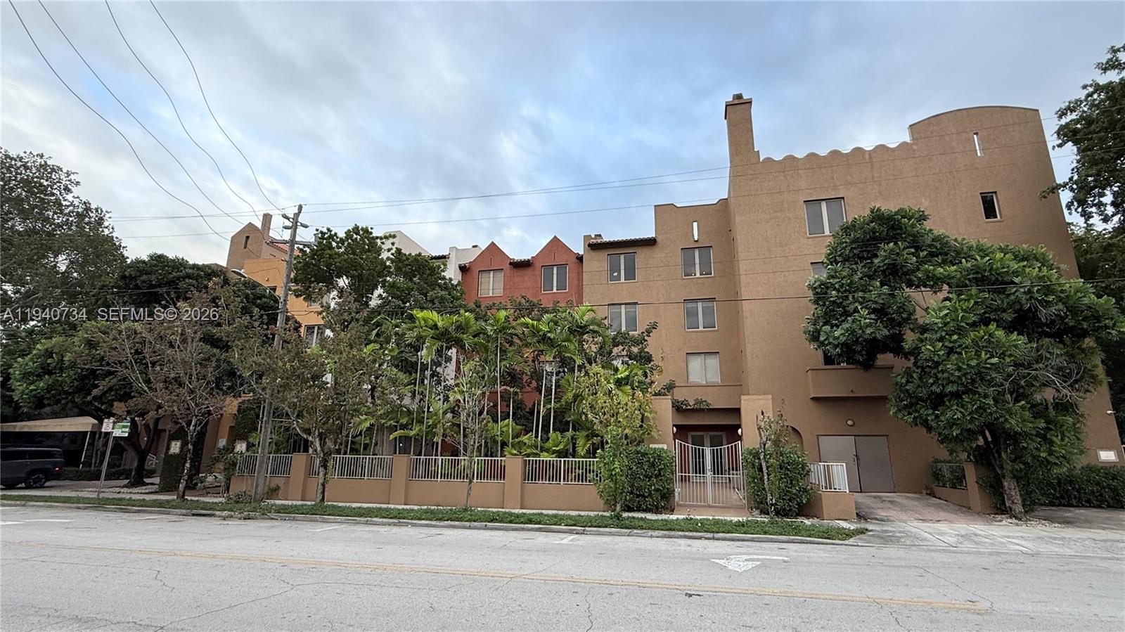 Dixie Grove Residences Co