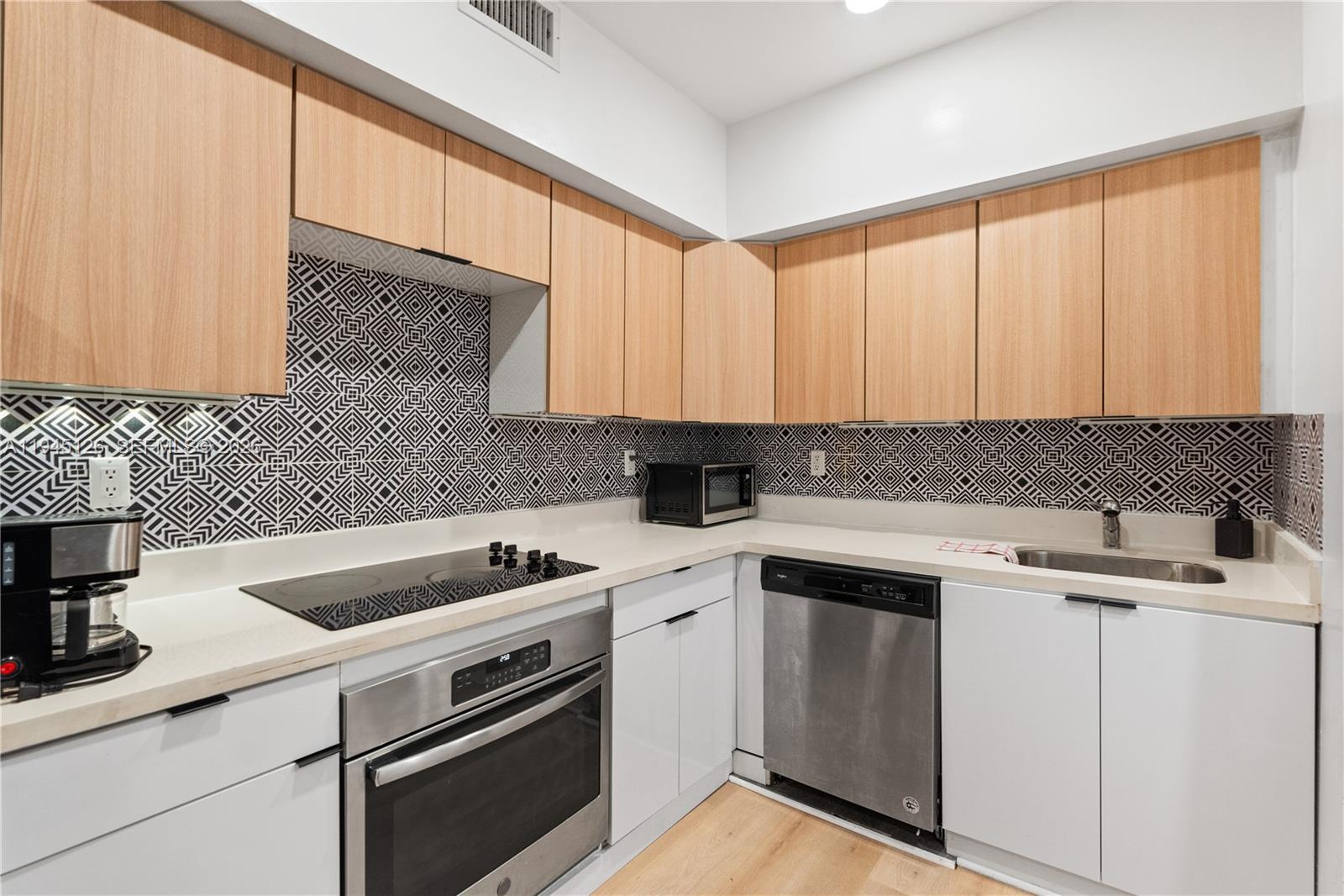 First Deco Condo