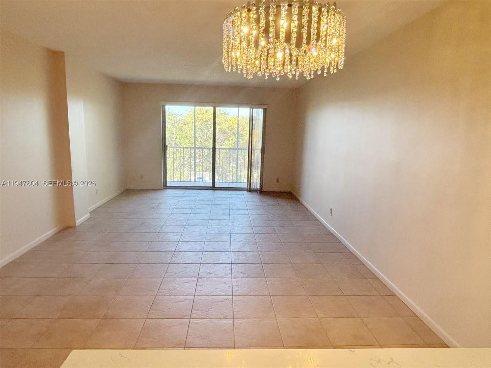 Sherwood Square Condomini