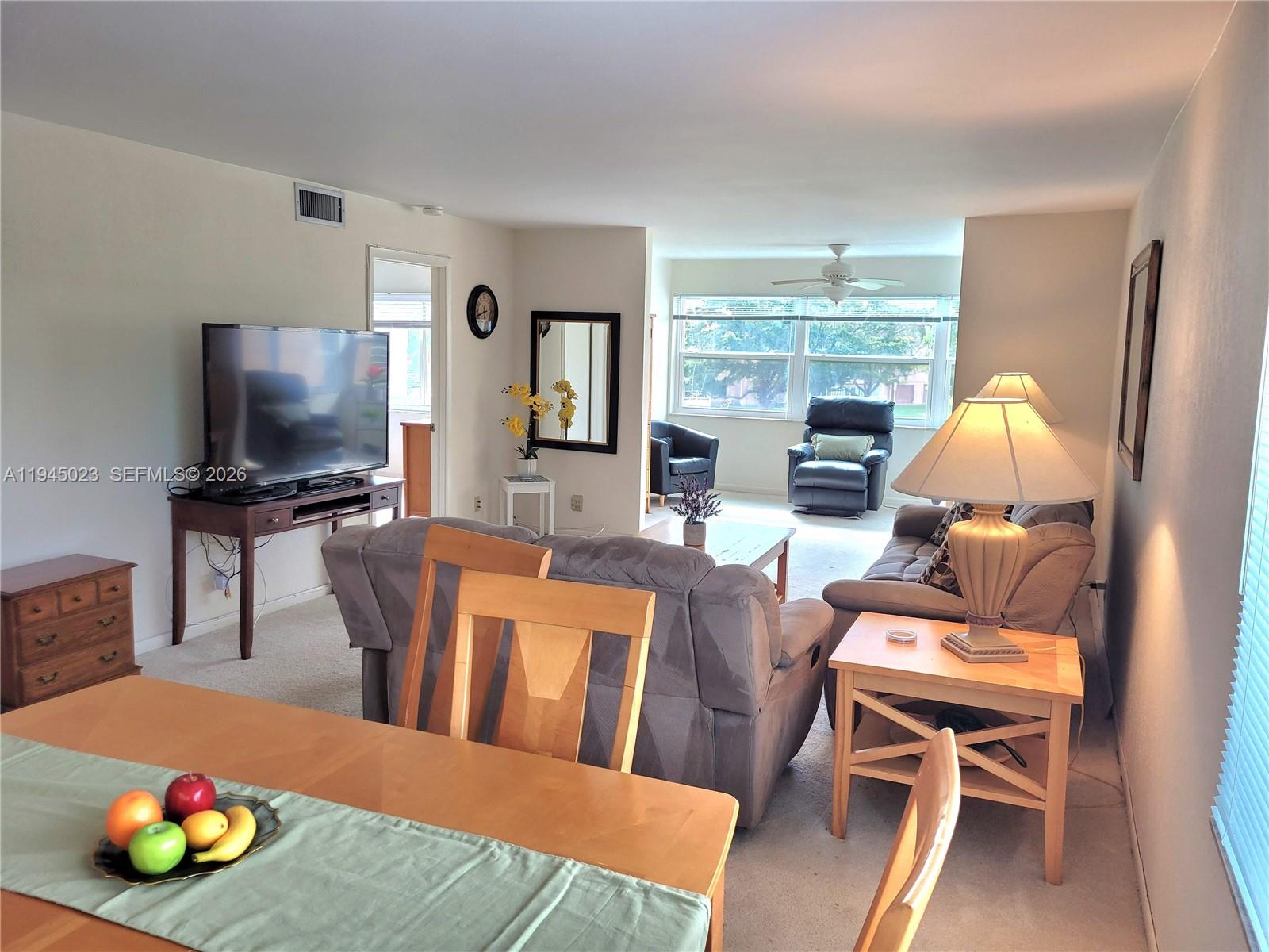 Sunrise Lakes 142 Condo