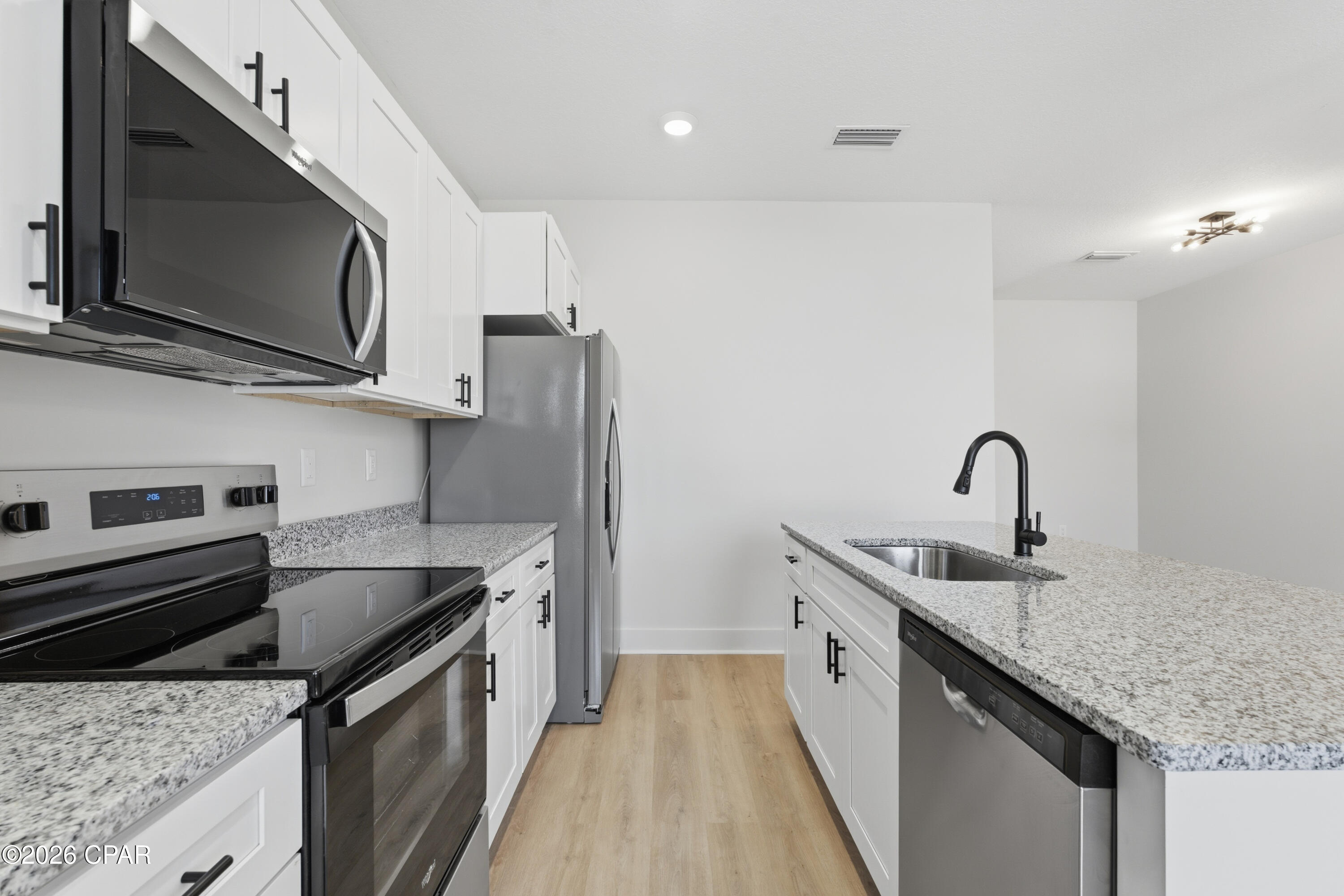 Image 7 For 2316 19th Place B