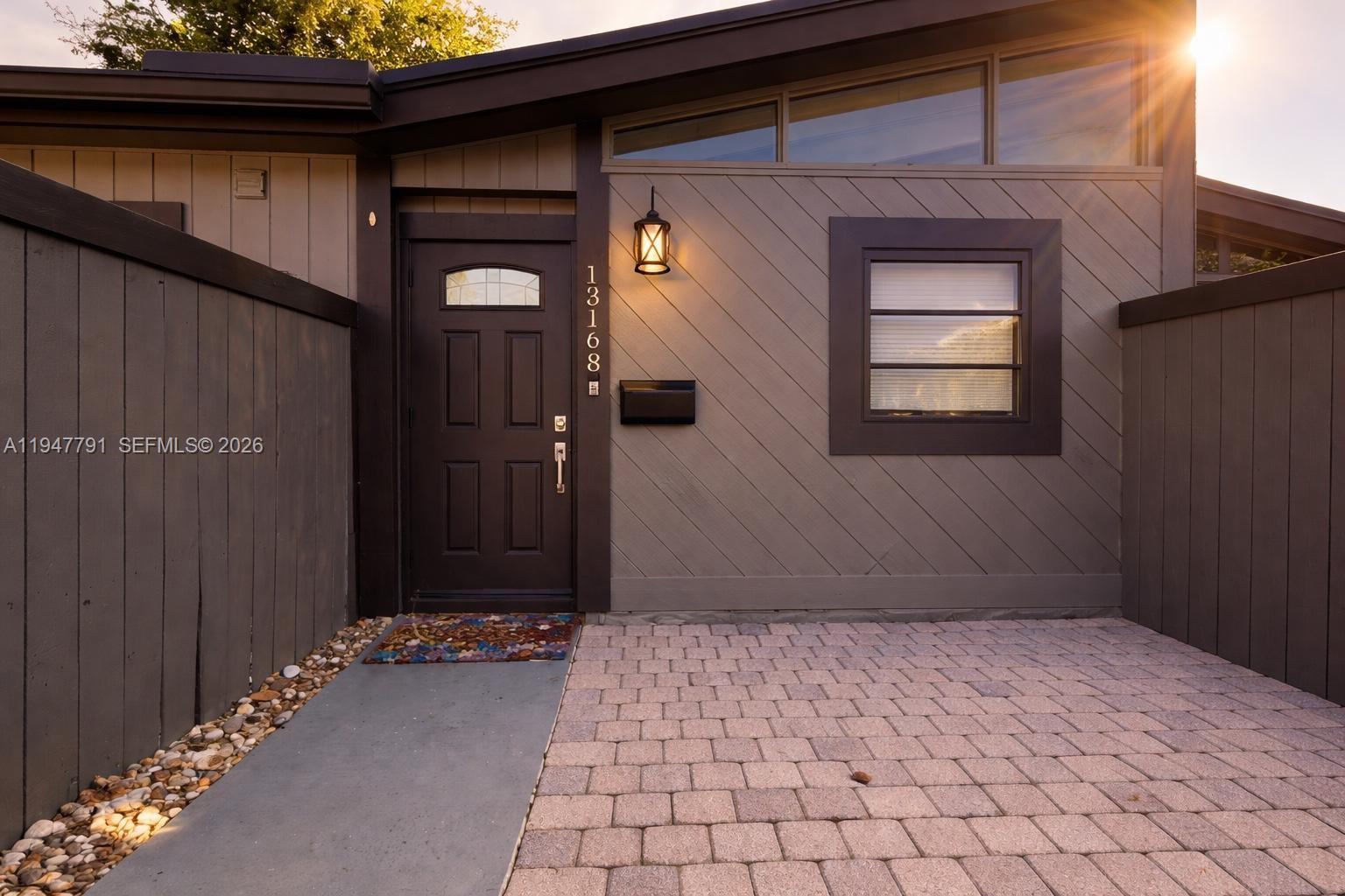 Briar Bay Townhouse Estat