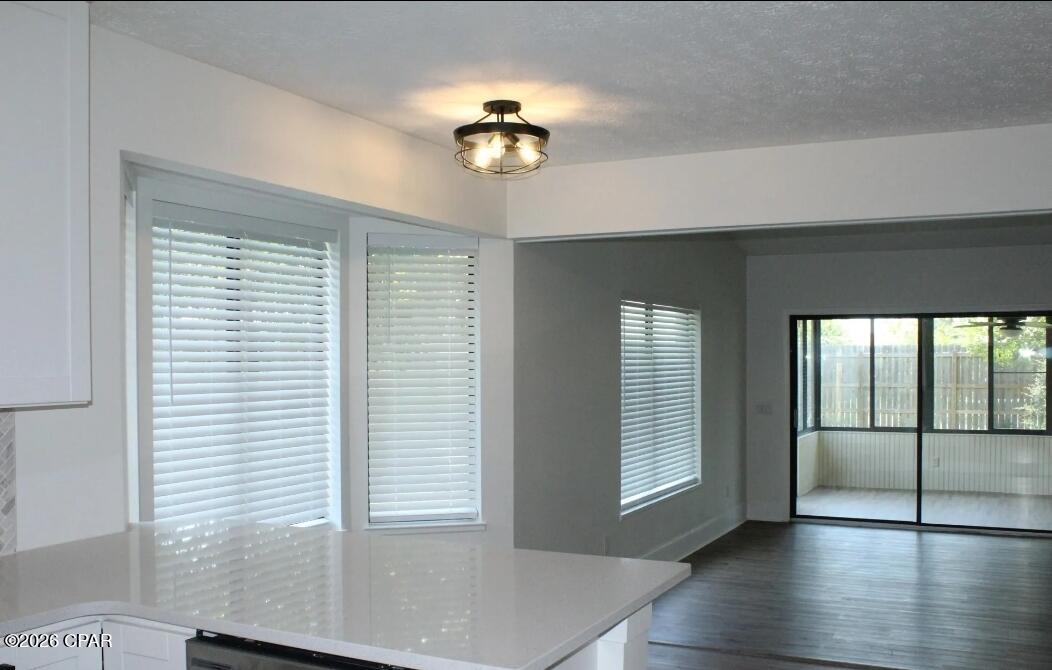 Listing photo id 10 for 1706 Massachusetts Avenue