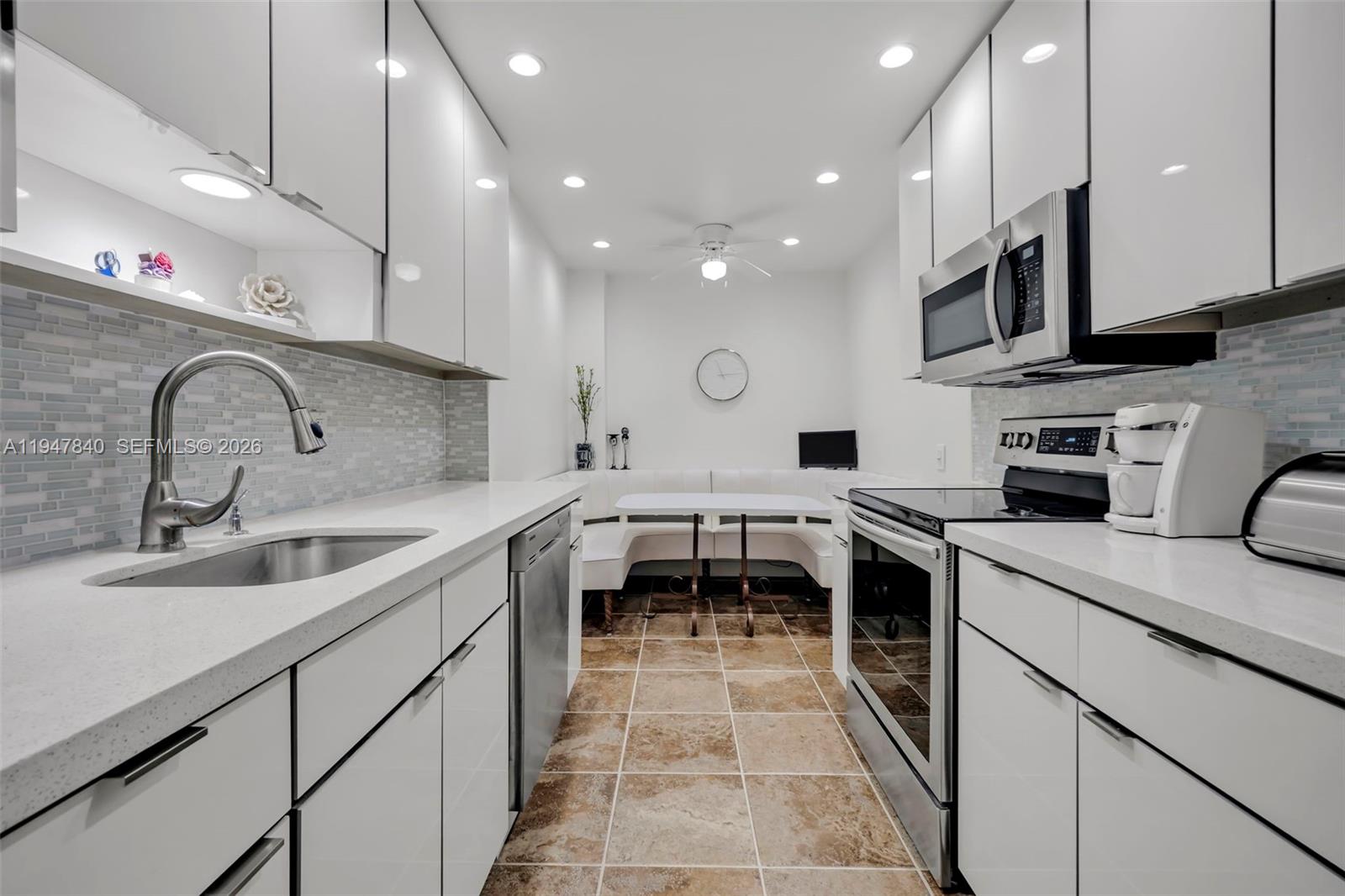 Hillcrest East No 25 Cond