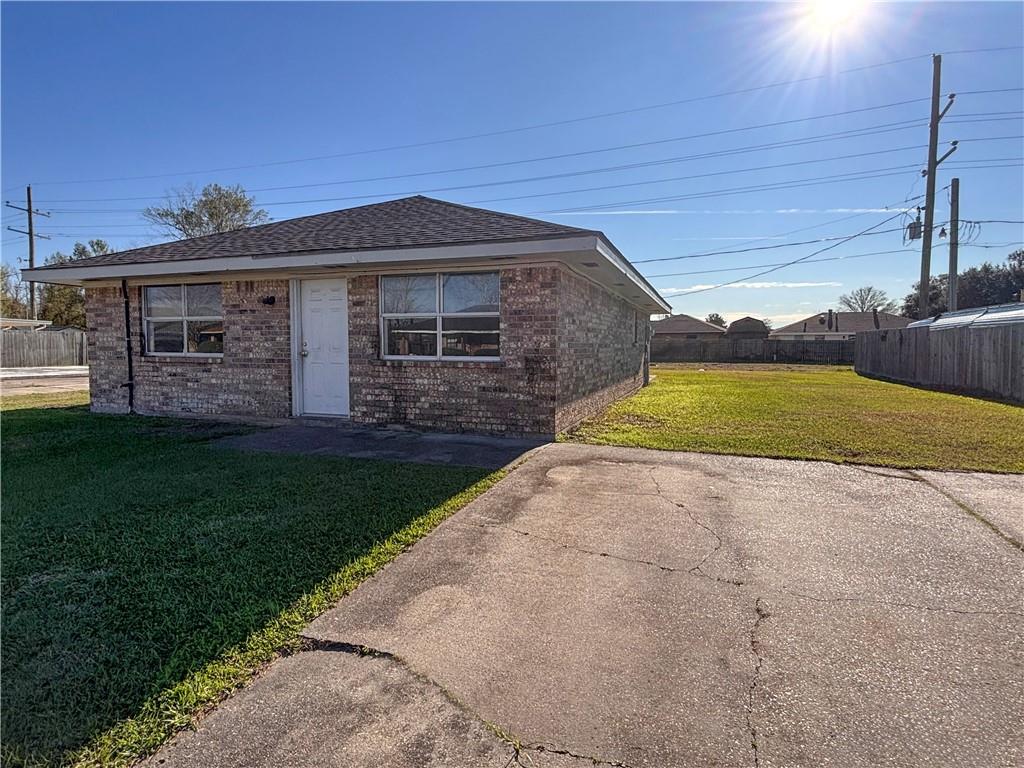 Homes for sale in Houma, LA | 3708 Baker Dr, Houma, LA 70363 | MLS# 2538826