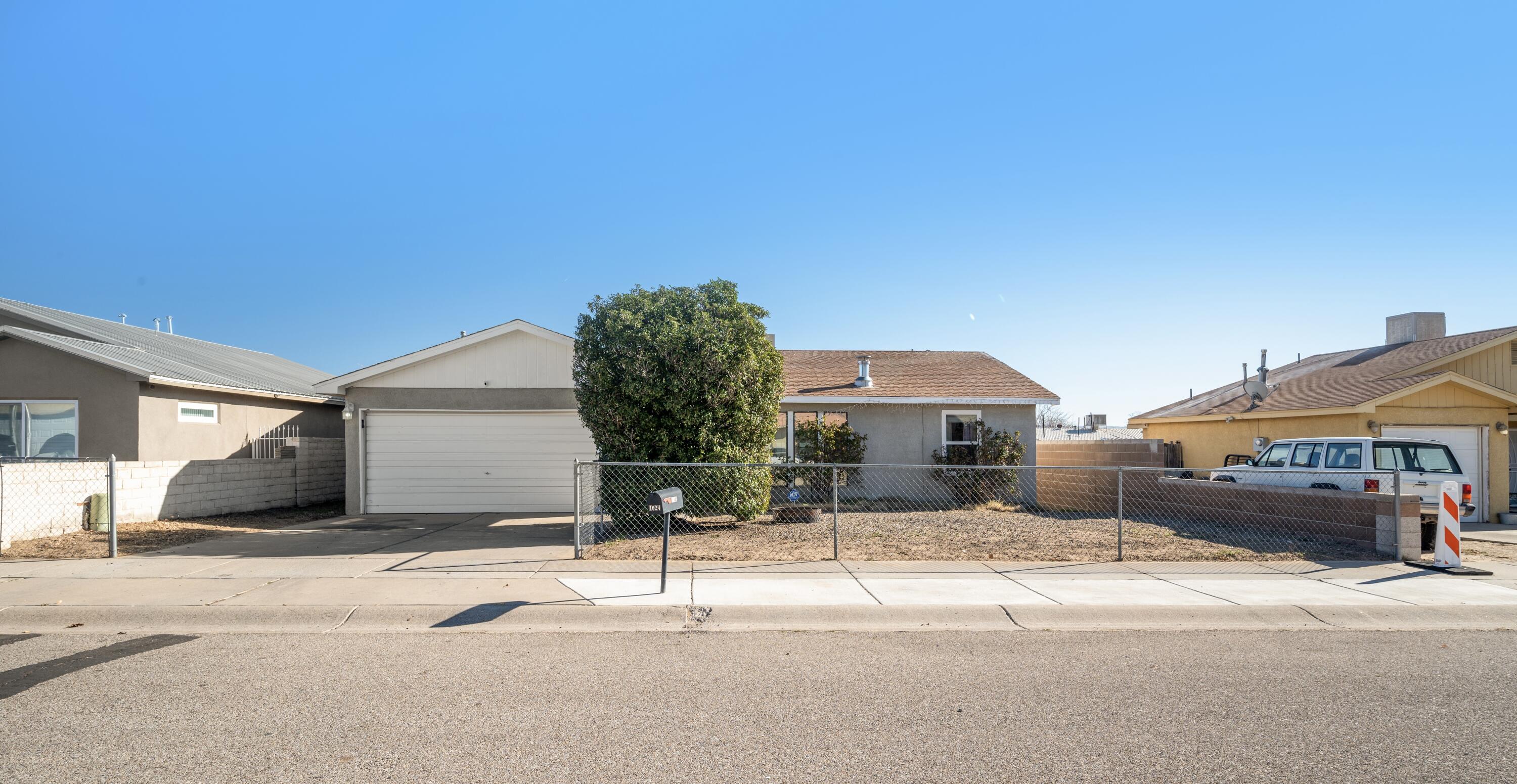 1024 93rd Street, Albuquerque NM 87121