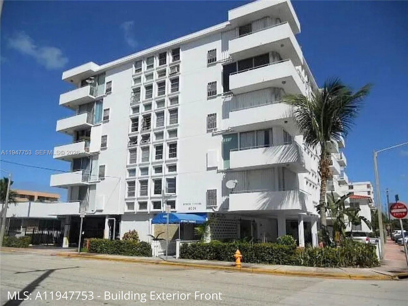 Homes for sale in Miami Beach, FL | 8001 Byron Ave #3C, Miami Beach, FL 33141 | MLS# A11947753