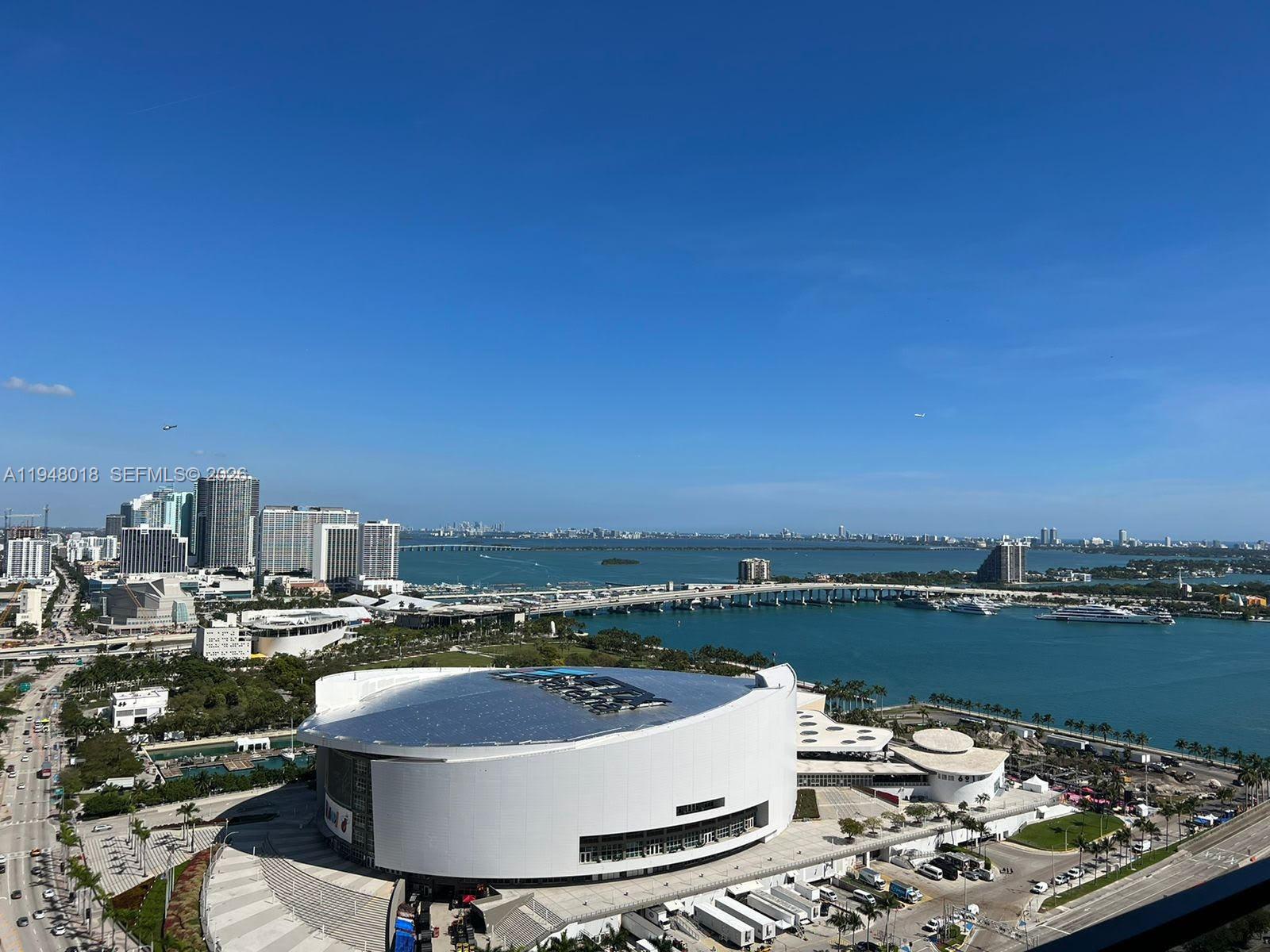 Spectacular studio with amazing views of Biscayne Bay and Downtown Miami offer High income generating and luxury living. This unit has no rental restrictions. Full Kitchen, completely furnished. King size bed and pull out couch for extra room, washer and dryer, huge flat screen TV, and all essentials included. This Condo features a wraparound pool, two story gym, valet parking and much more. location offers easy access to kaseya center, bayside marketplace, all major roadways, port of Miami, Brigthline train station, public parks.