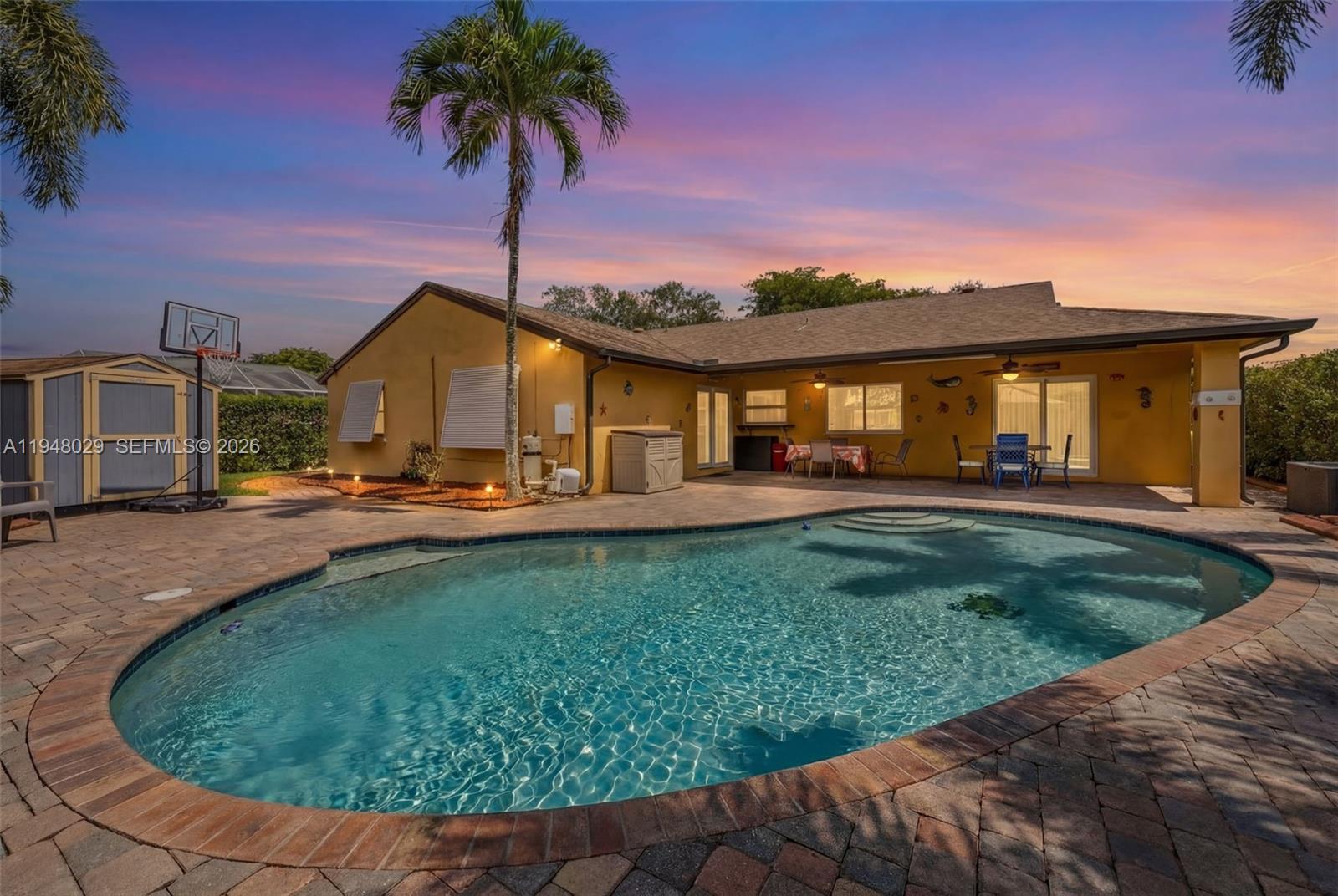 Flamingo Gardens-Phase Tw