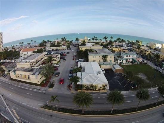 Hollywood Beach Second Ad