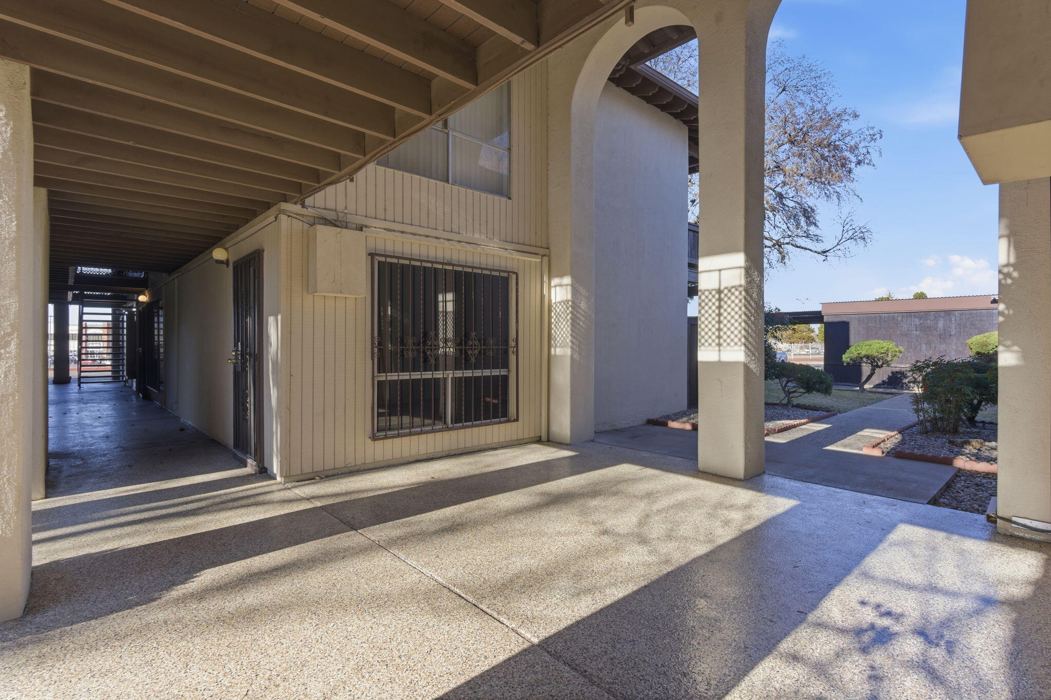 Homes for sale in Albuquerque, NM | 1601 N Pennsylvania St Ne #U21, Albuquerque, NM 87110 | MLS# 1096914