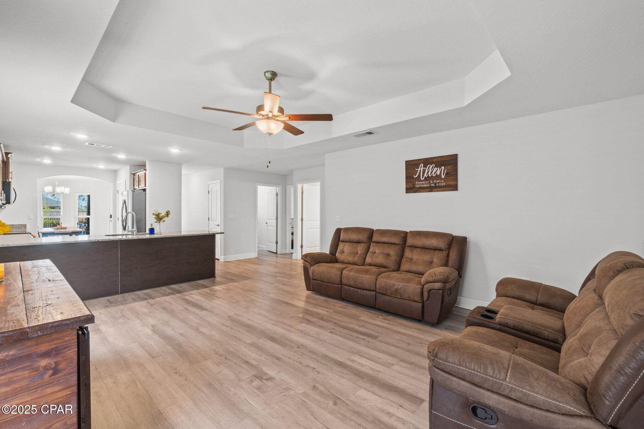 Image 15 For 3869 Sandpine Way