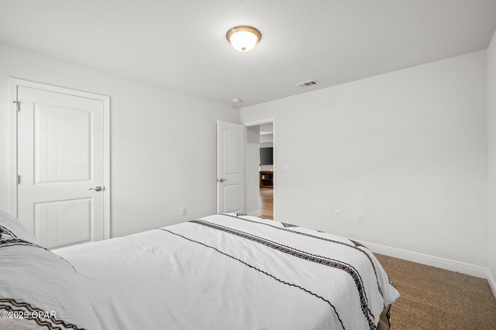 Image 20 For 3869 Sandpine Way