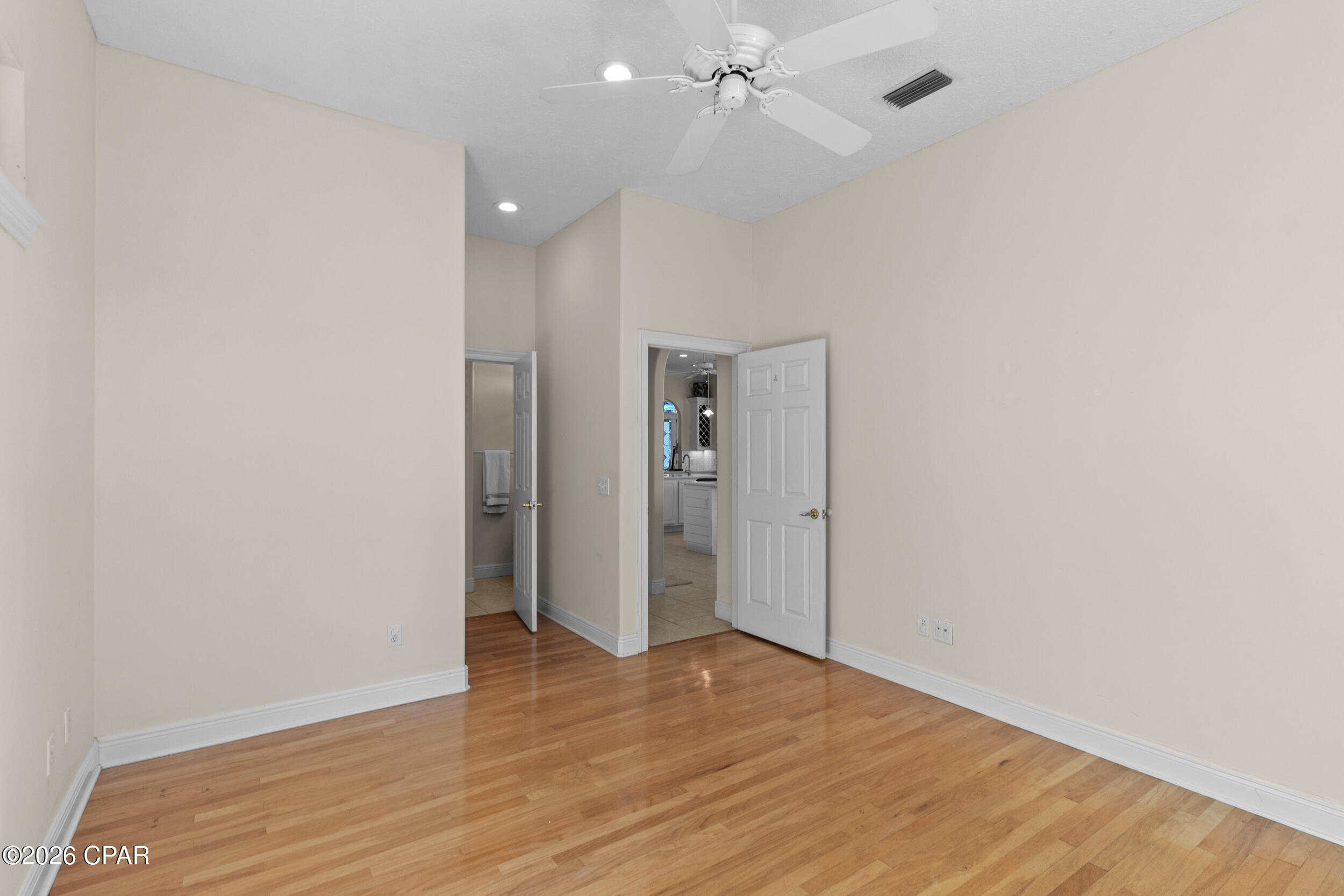 Image 31 For 8127 Lagoon Drive