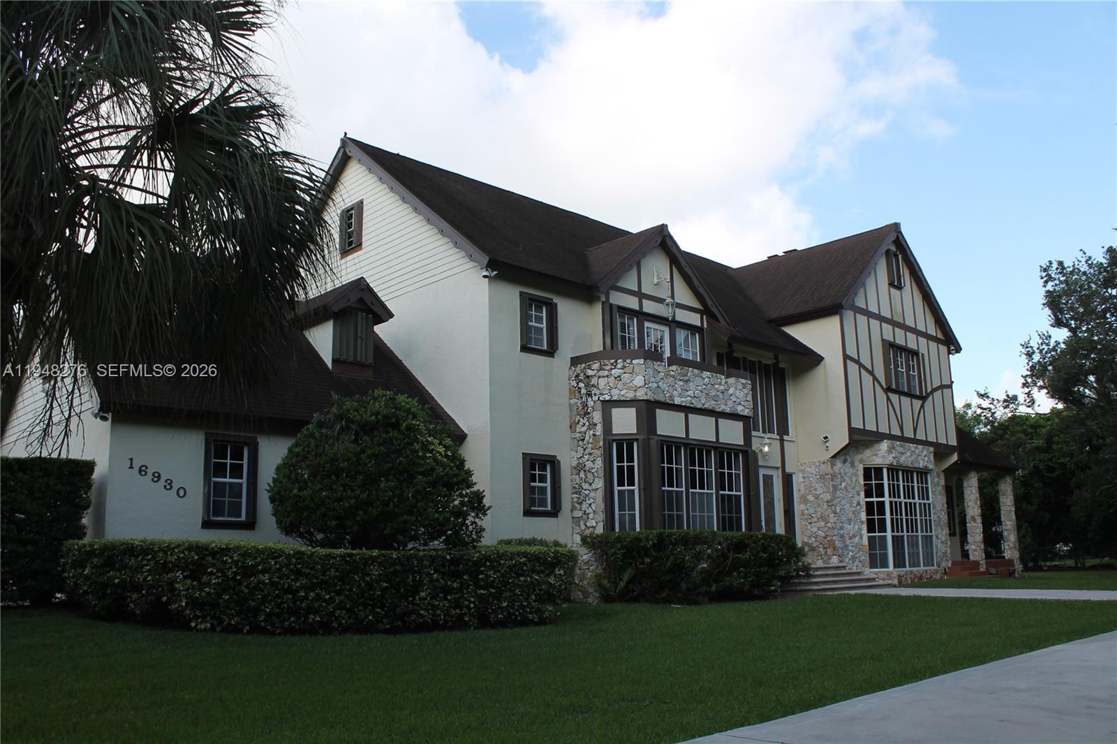 Prestigious Redlands