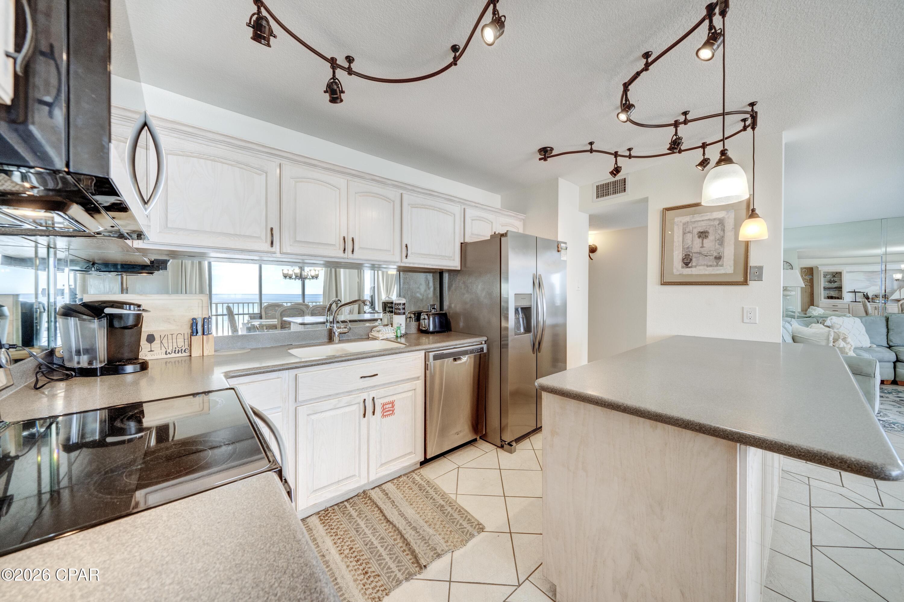 Image 15 For 11757 Front Beach Road W201