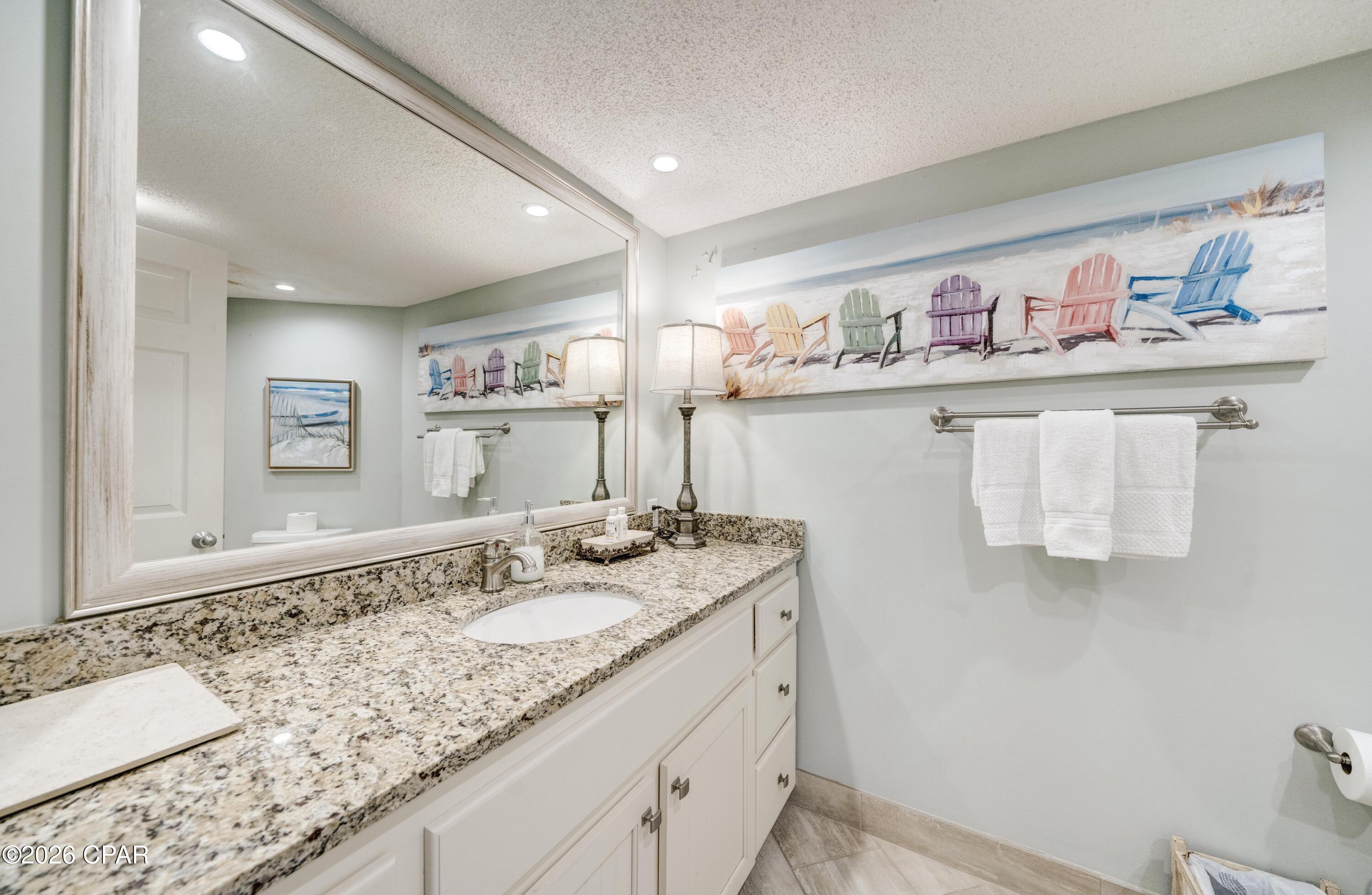 Image 16 For 7205 Thomas Drive E706