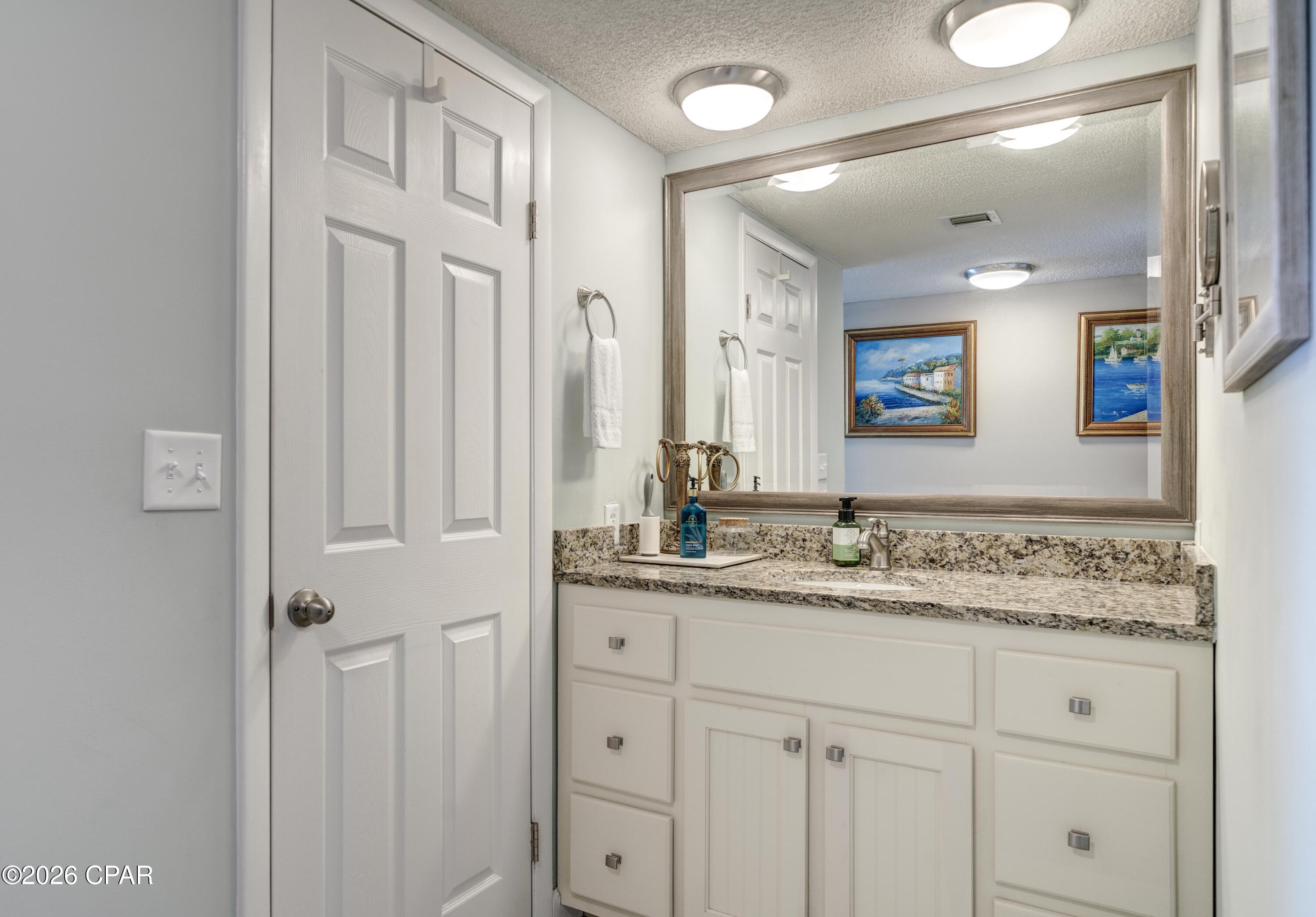 Image 18 For 7205 Thomas Drive E706