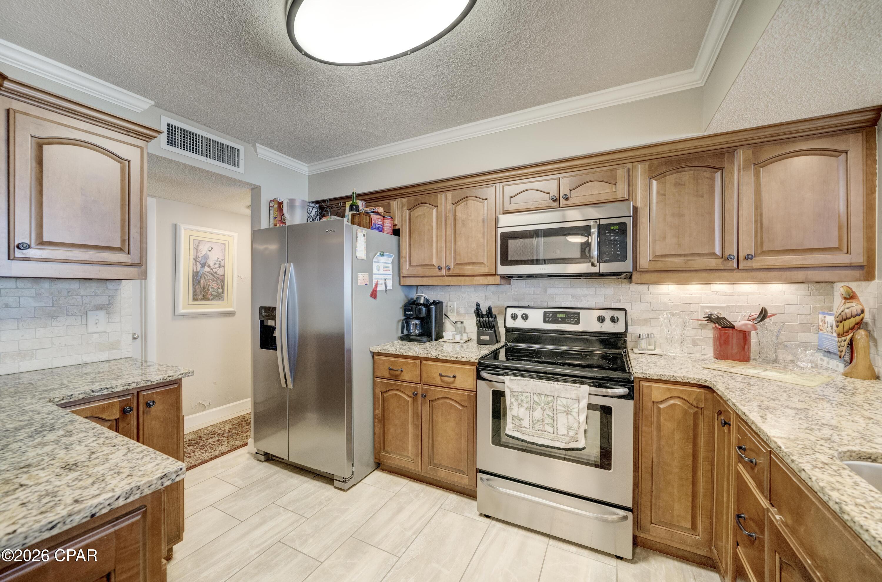 Image 7 For 7205 Thomas Drive E706