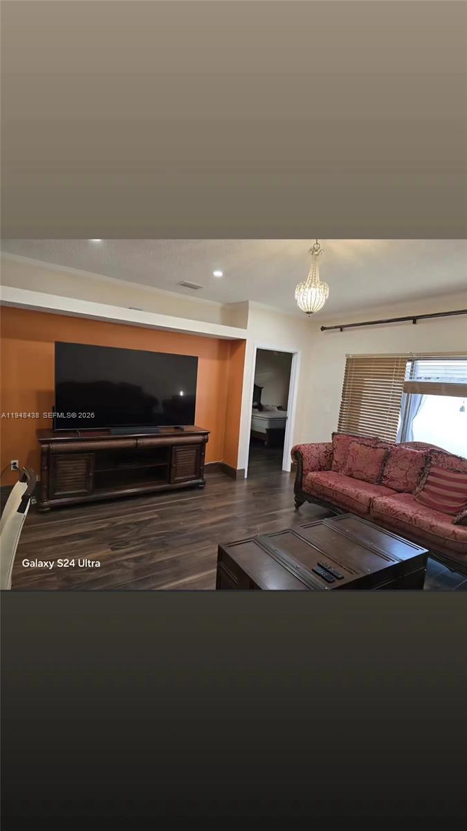 Hollywood Lakes Country C