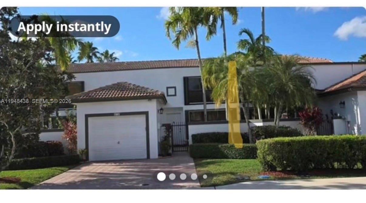 Hollywood Lakes Country C