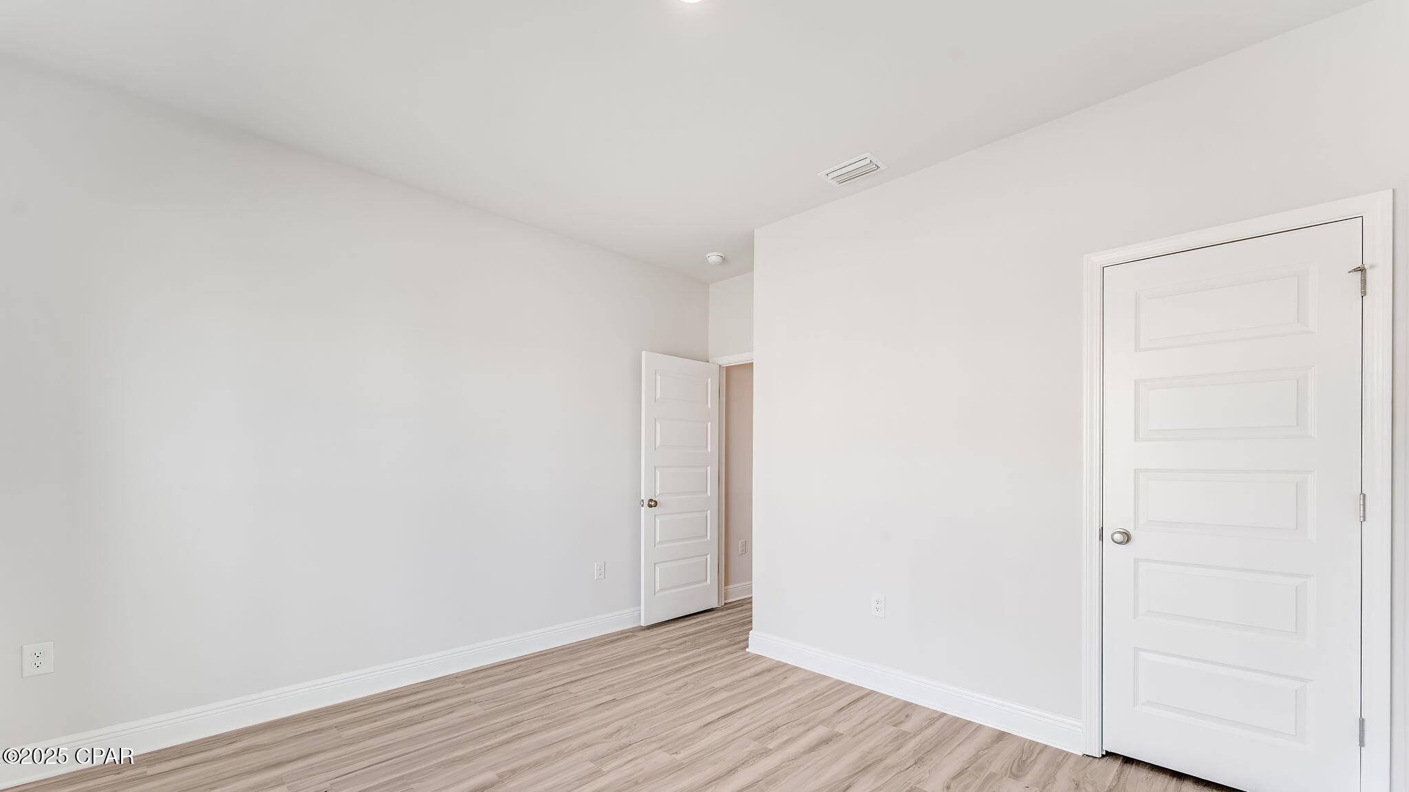 Image 7 For 1065 Backwater Road