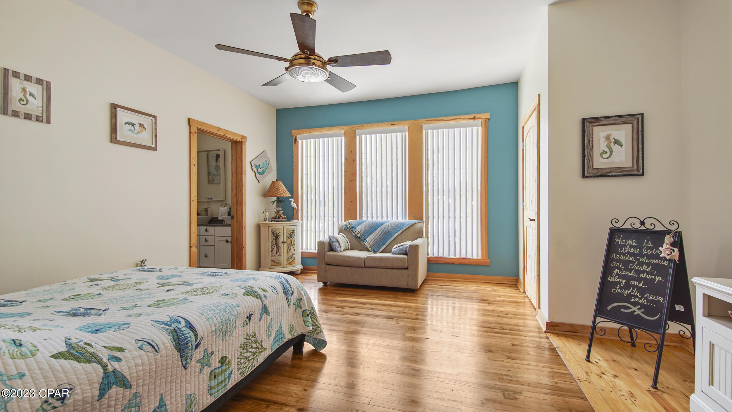 Image 19 For 930 Grace Avenue