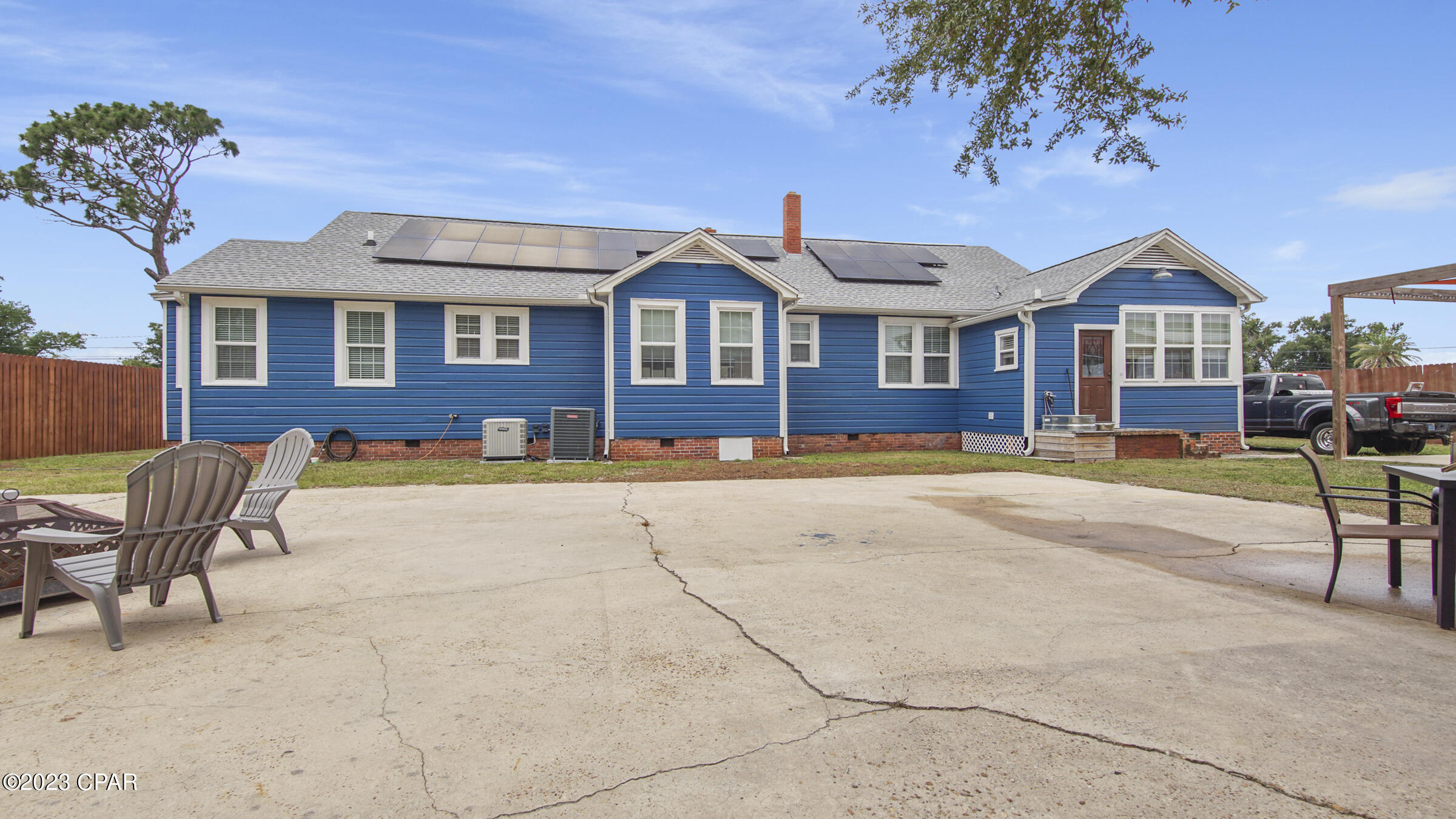 Image 37 For 930 Grace Avenue