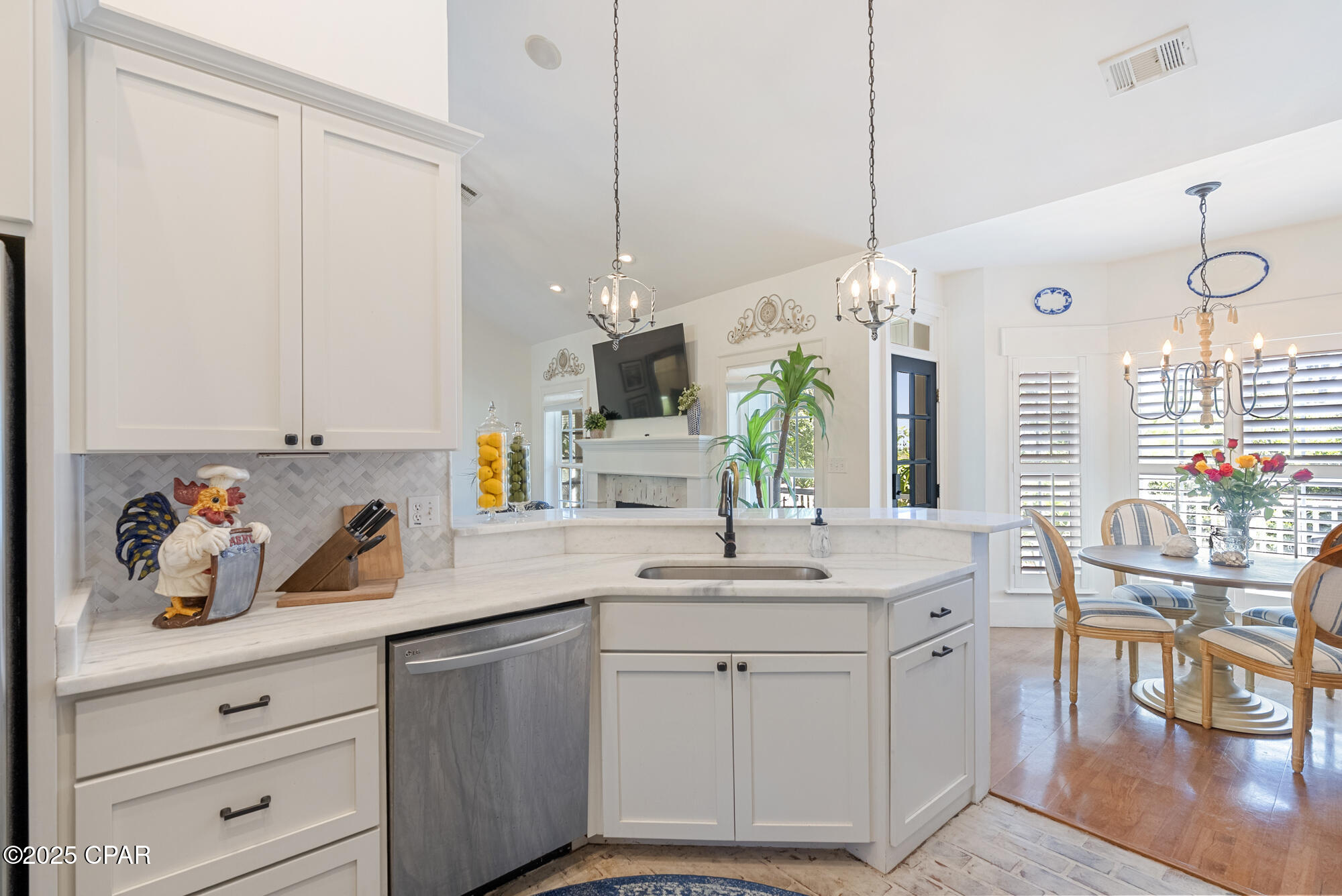 Image 13 For 16237 Innerarity Point Road