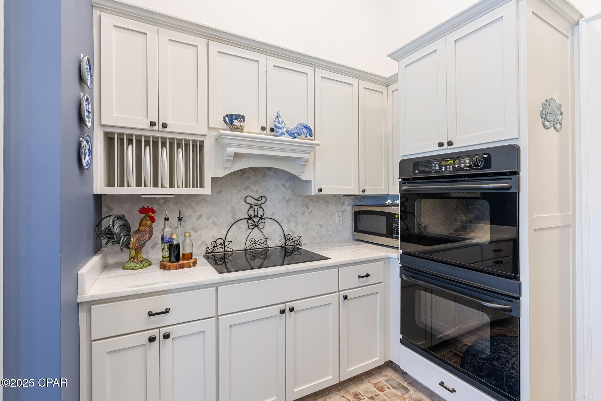 Image 14 For 16237 Innerarity Point Road