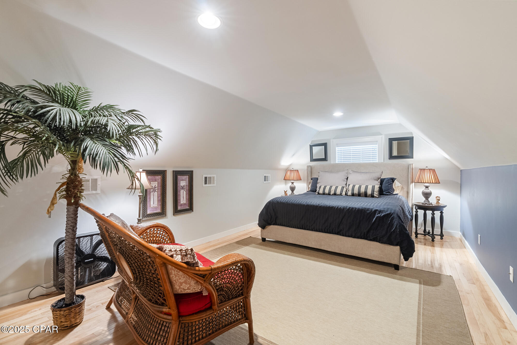 Image 27 For 16237 Innerarity Point Road