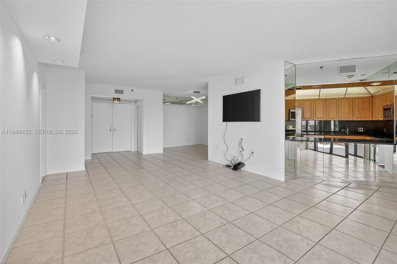 Hamptons West Condo