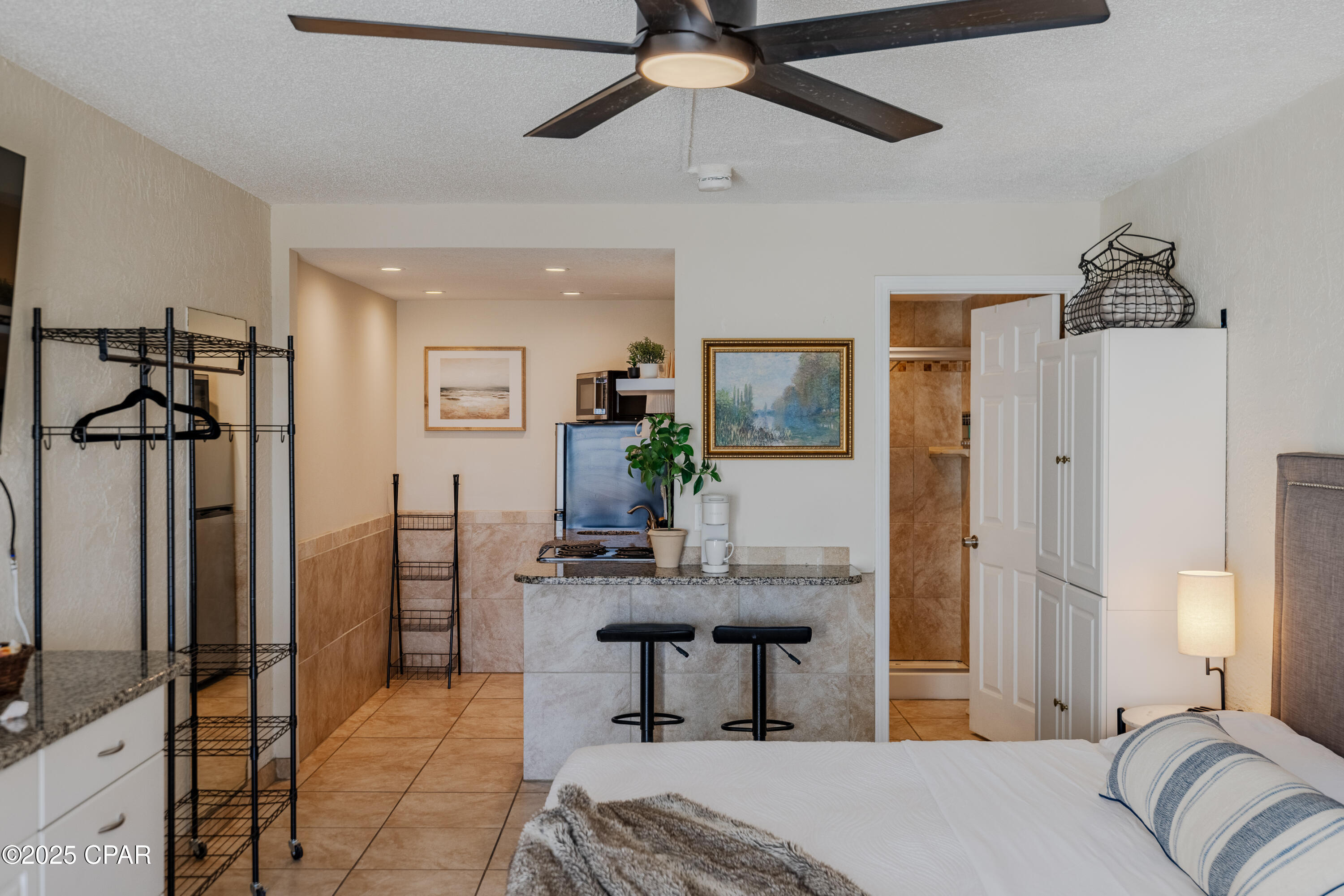 Image 11 For 15617 Front Beach Road C15