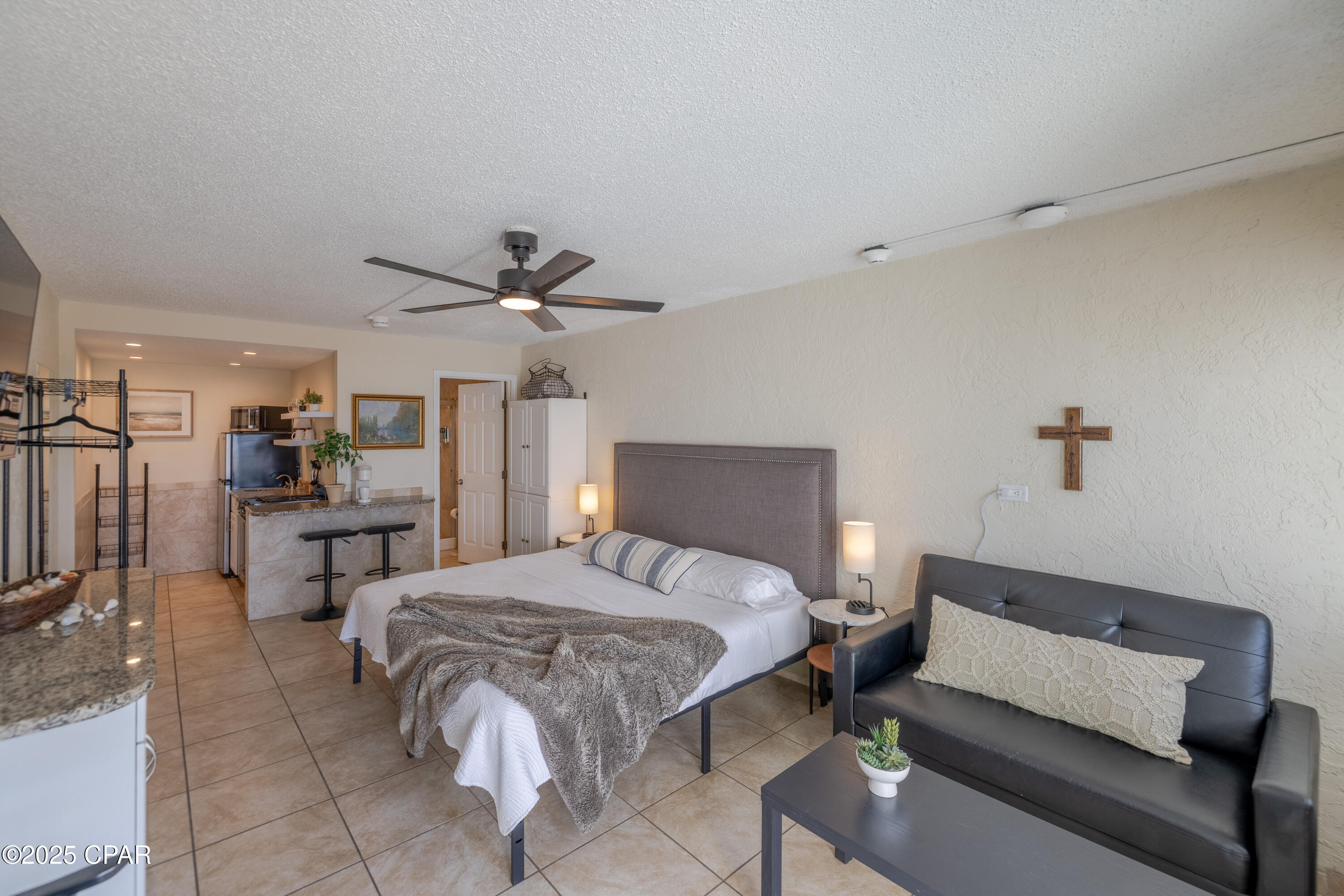 Image 15 For 15617 Front Beach Road C15