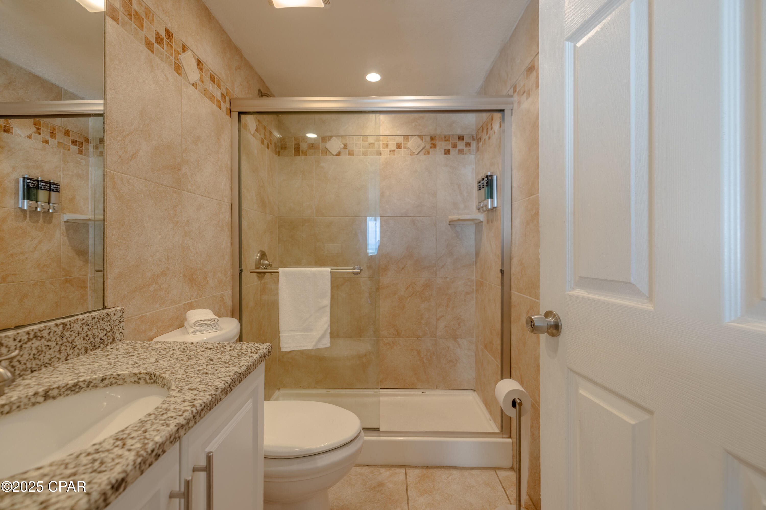 Image 20 For 15617 Front Beach Road C15