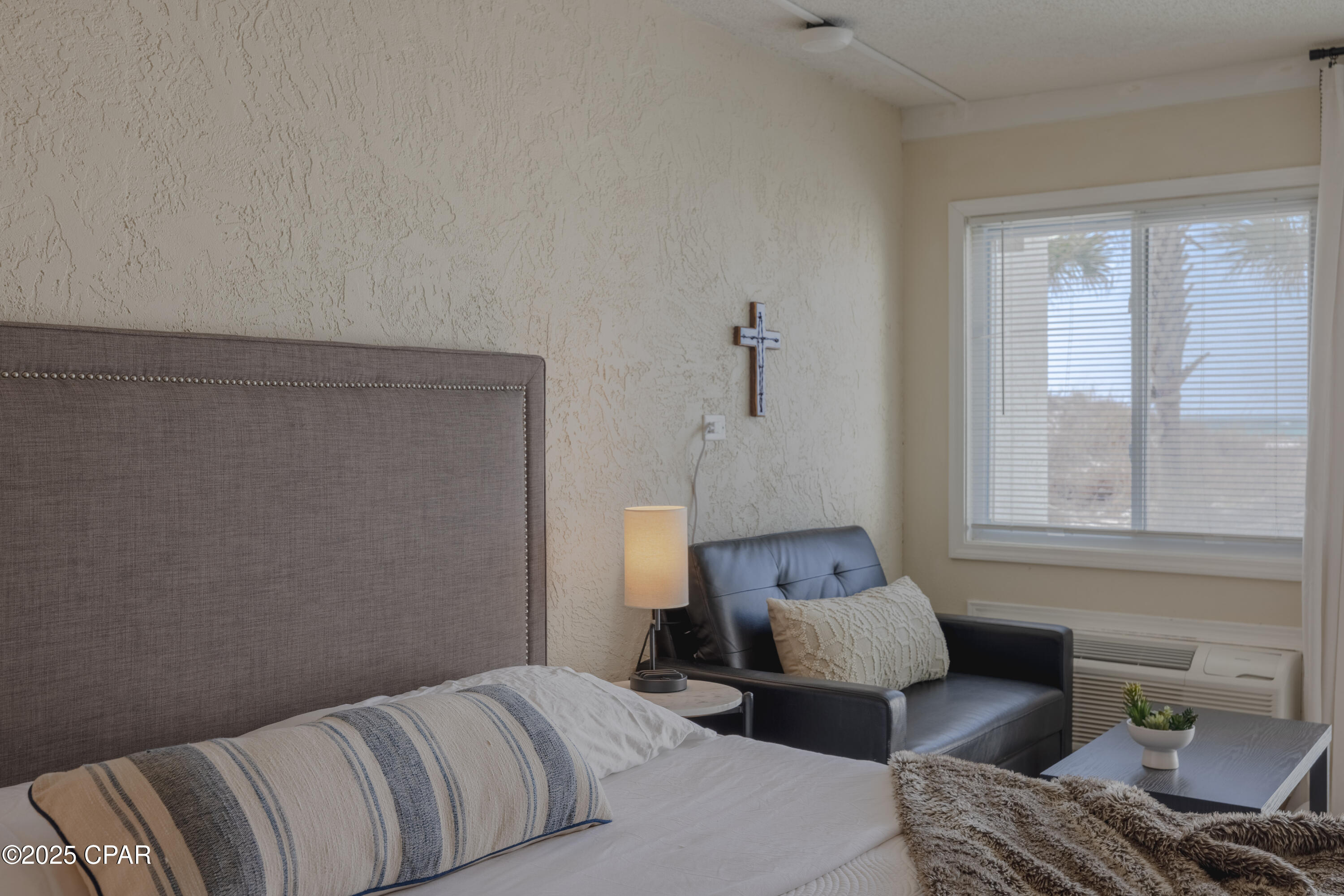 Image 6 For 15617 Front Beach Road C15