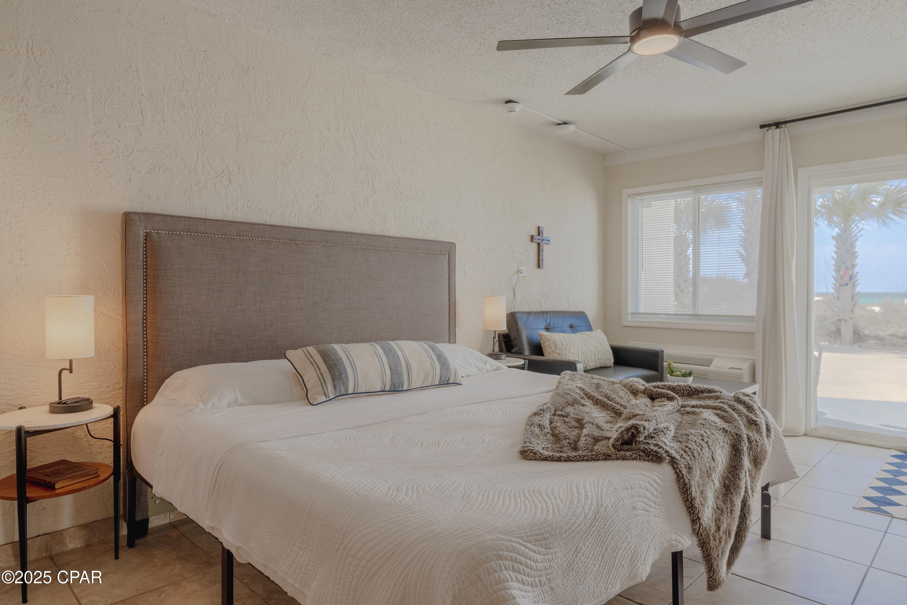 Image 9 For 15617 Front Beach Road C15