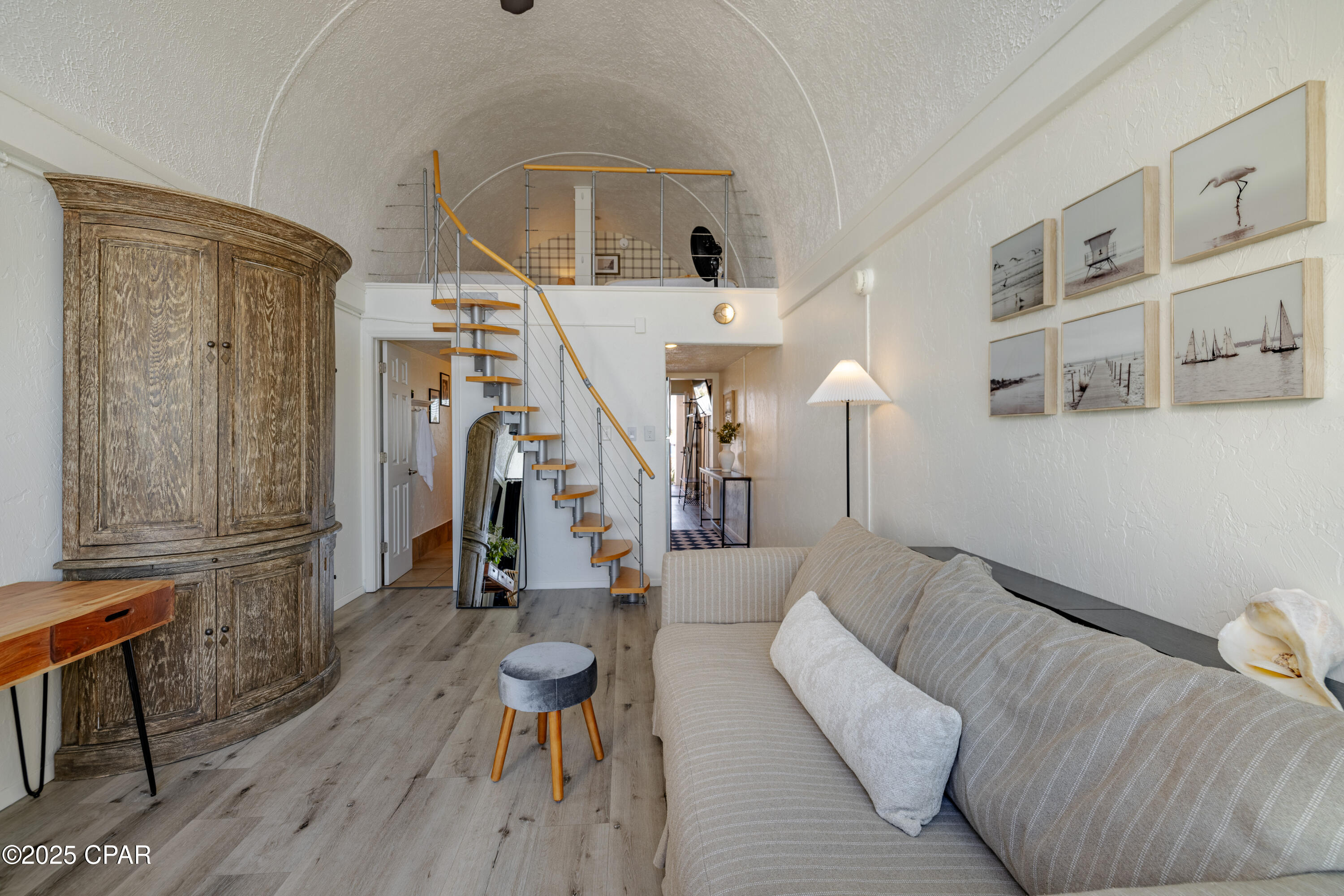 Image 10 For 15617 Front Beach  313