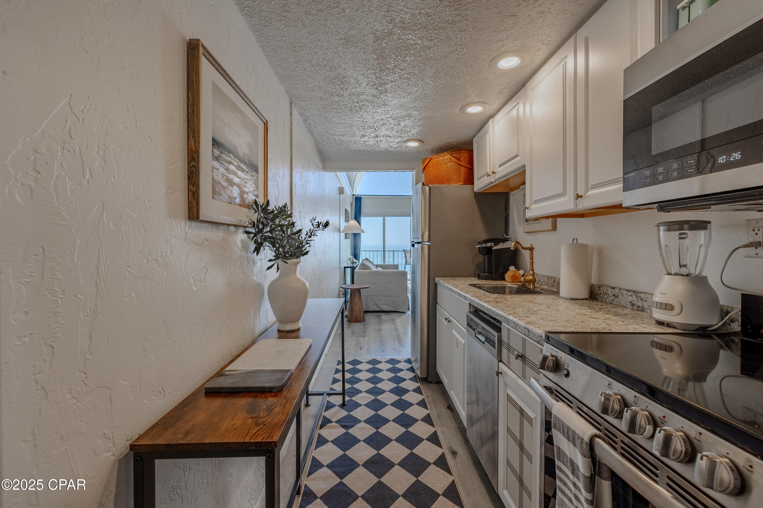 Image 15 For 15617 Front Beach  313