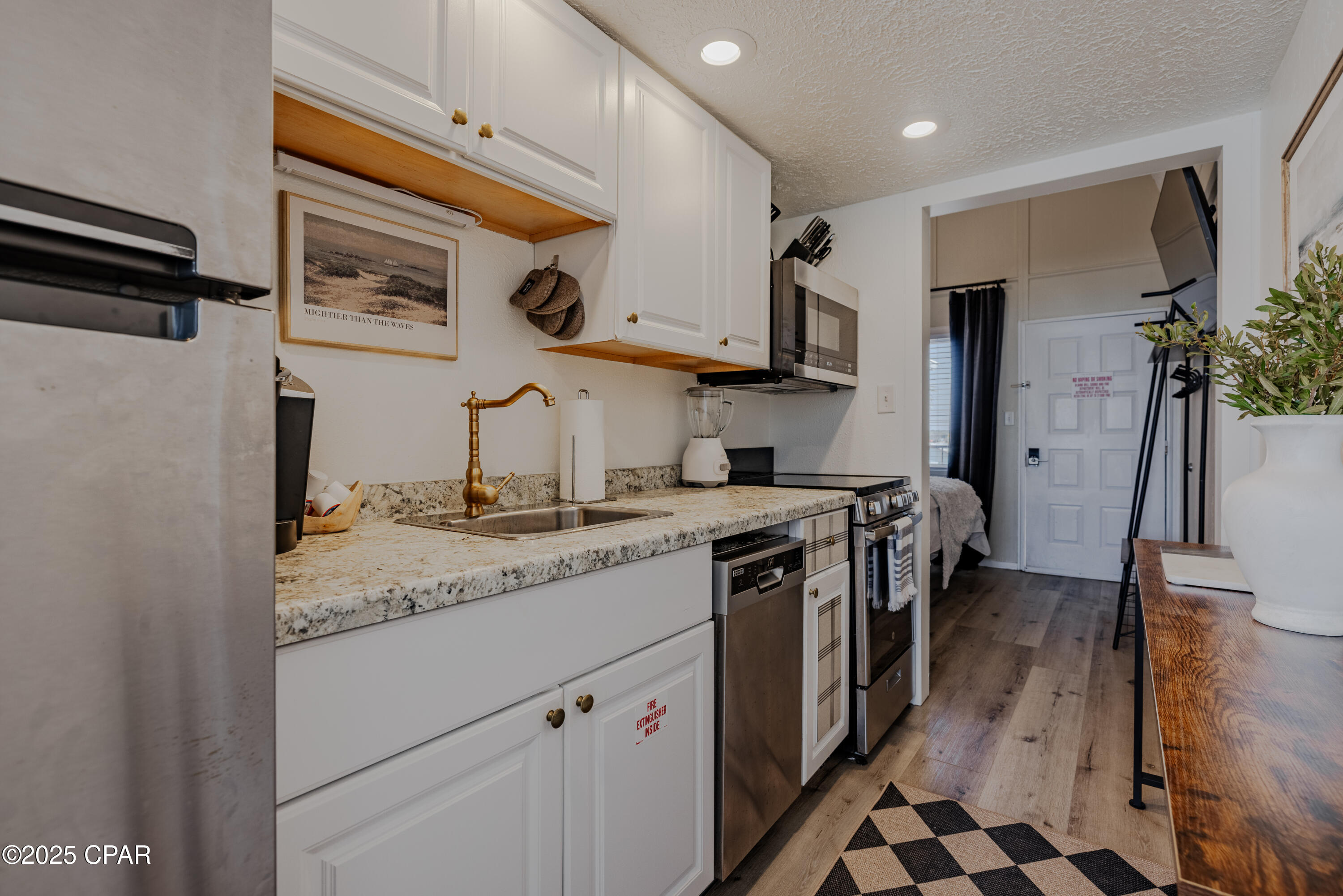 Image 16 For 15617 Front Beach  313