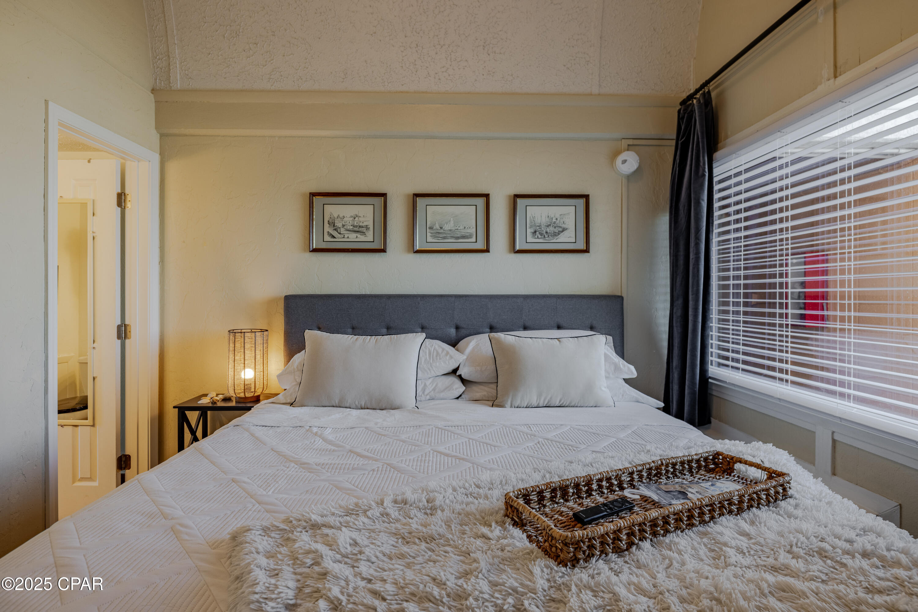 Image 19 For 15617 Front Beach  313