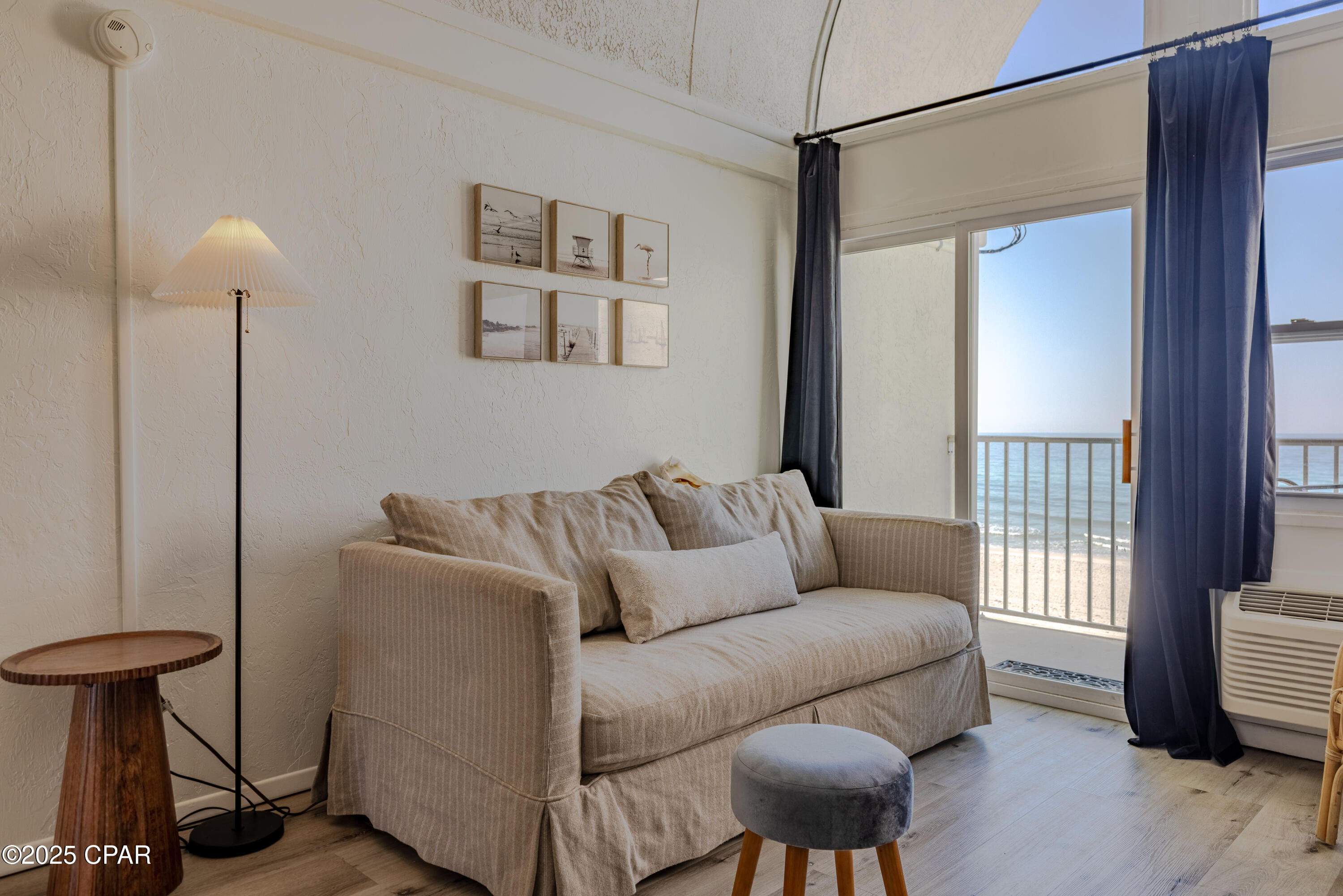 Image 2 For 15617 Front Beach  313