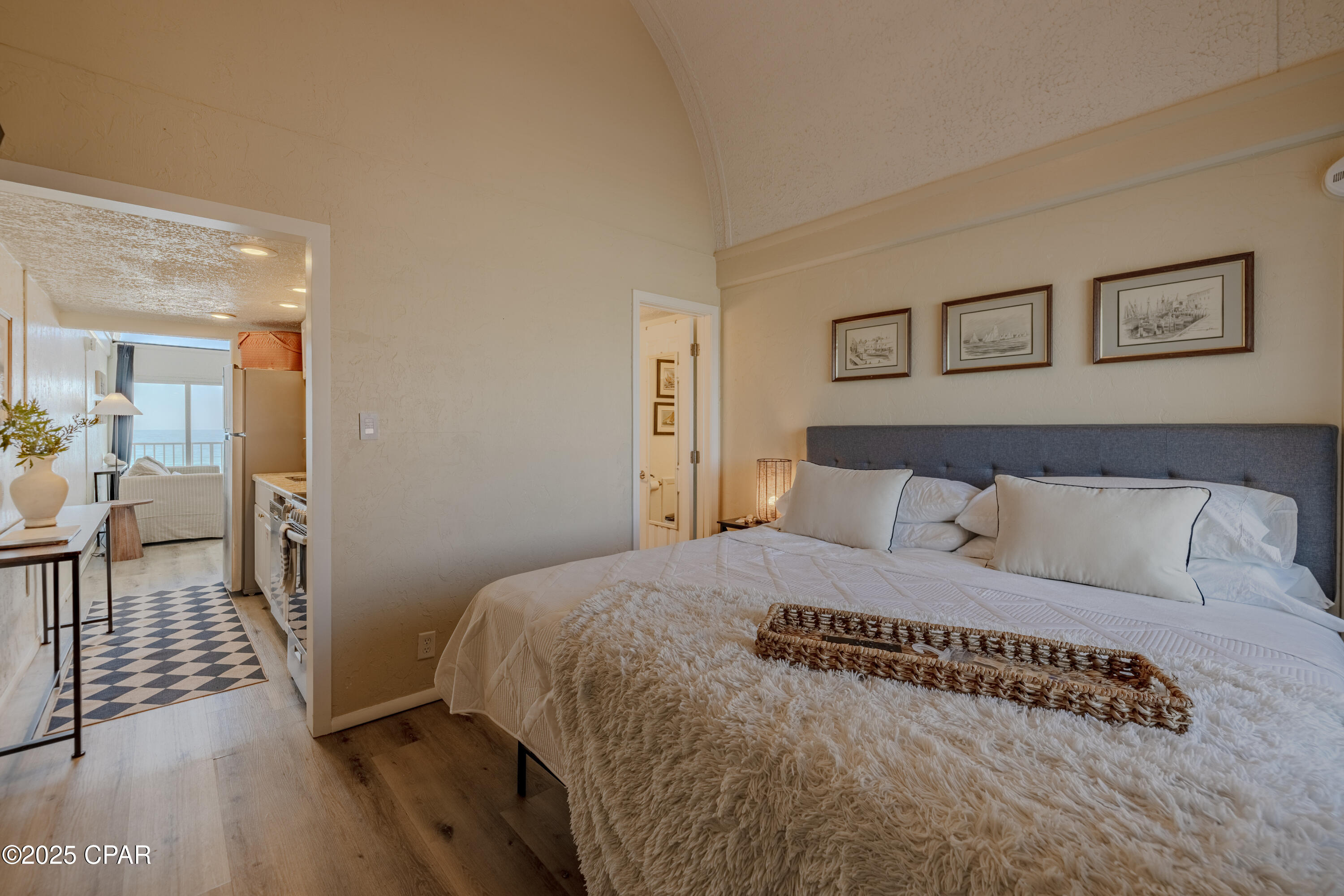 Image 20 For 15617 Front Beach  313