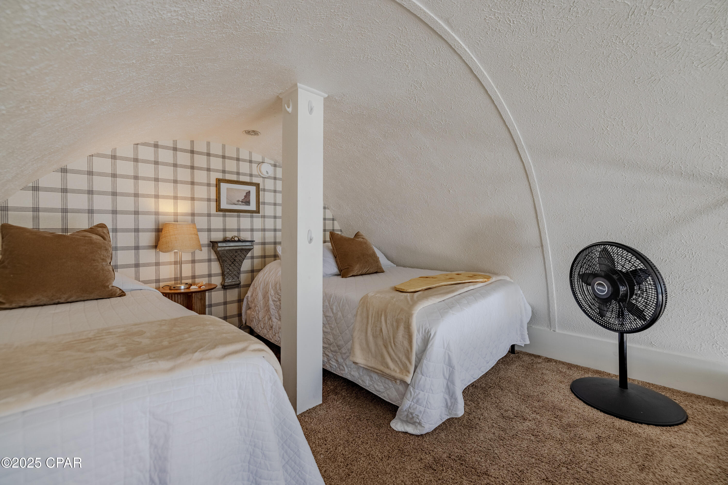 Image 22 For 15617 Front Beach  313