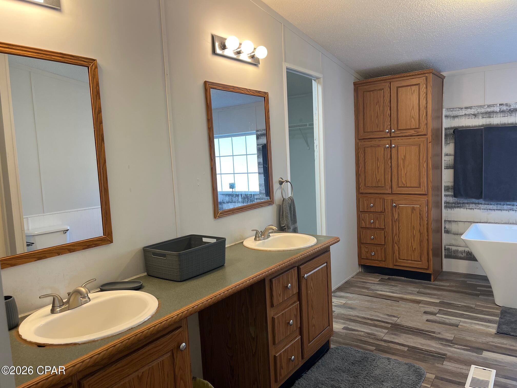 Image 11 For 5894 Jasper Road