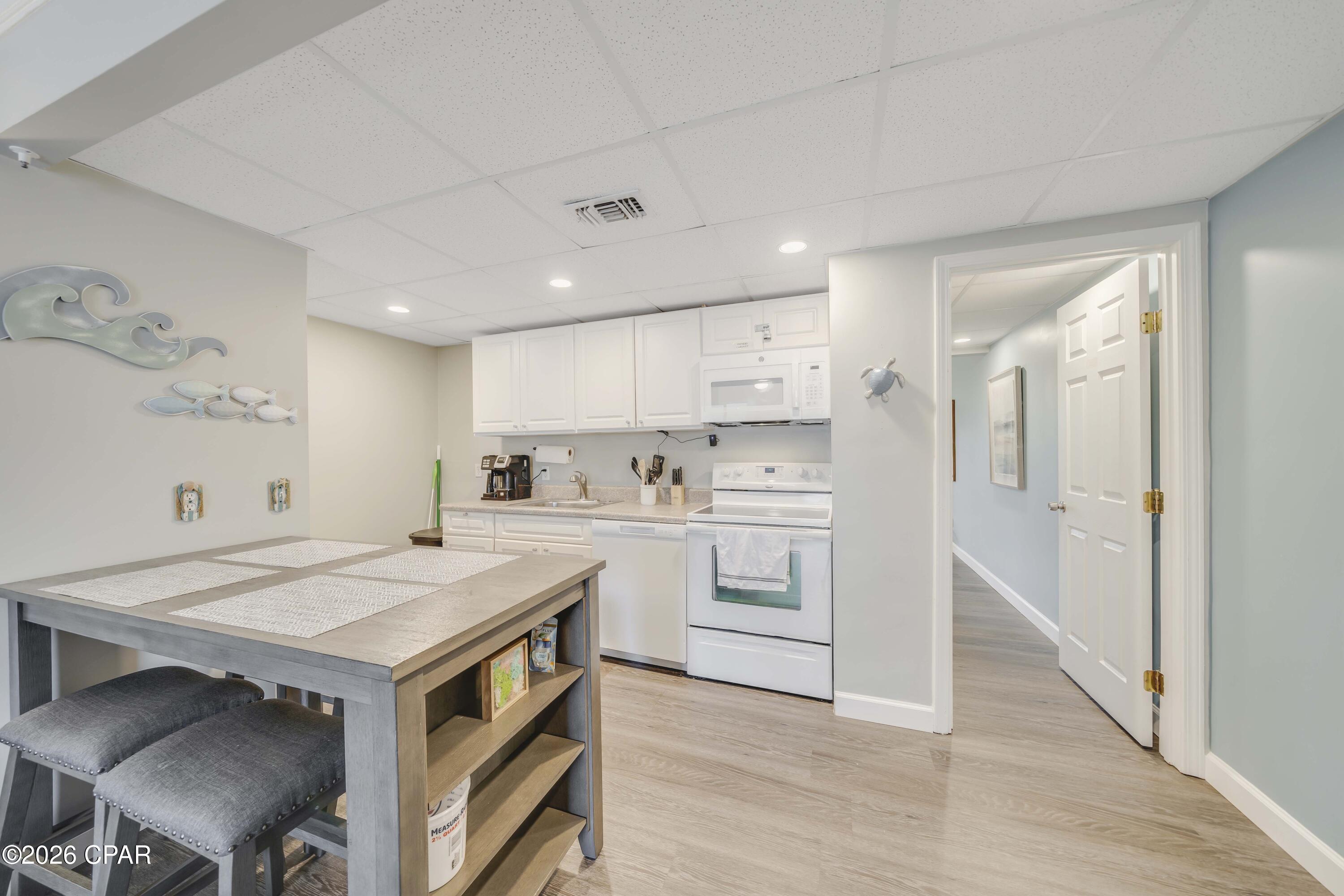 Image 7 For 6903 Lagoon Drive 27