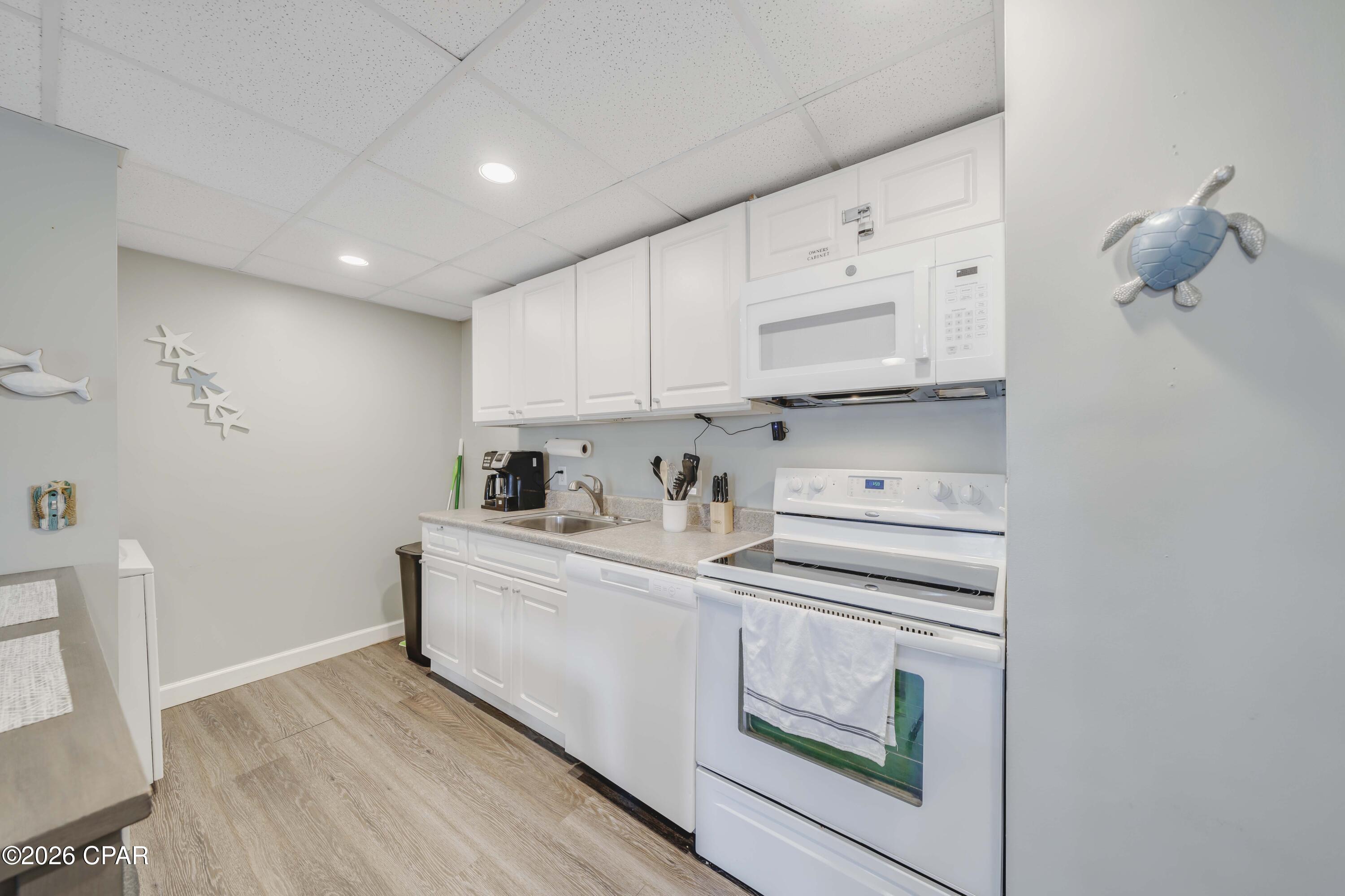 Image 9 For 6903 Lagoon Drive 27